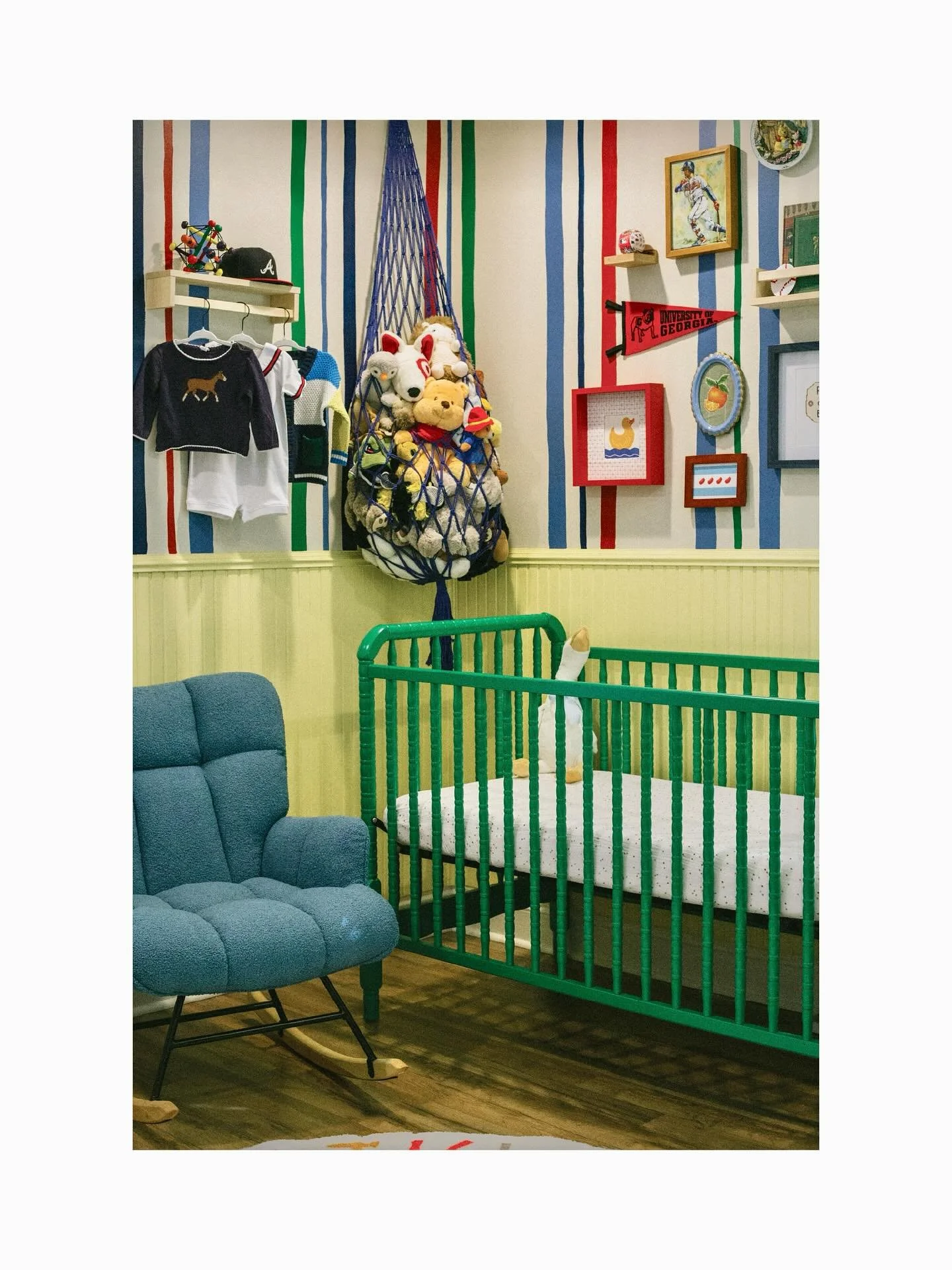 The nursery is done and we&rsquo;re so ready to meet our little guy ❤️ 

Yes this song already makes me cry lol