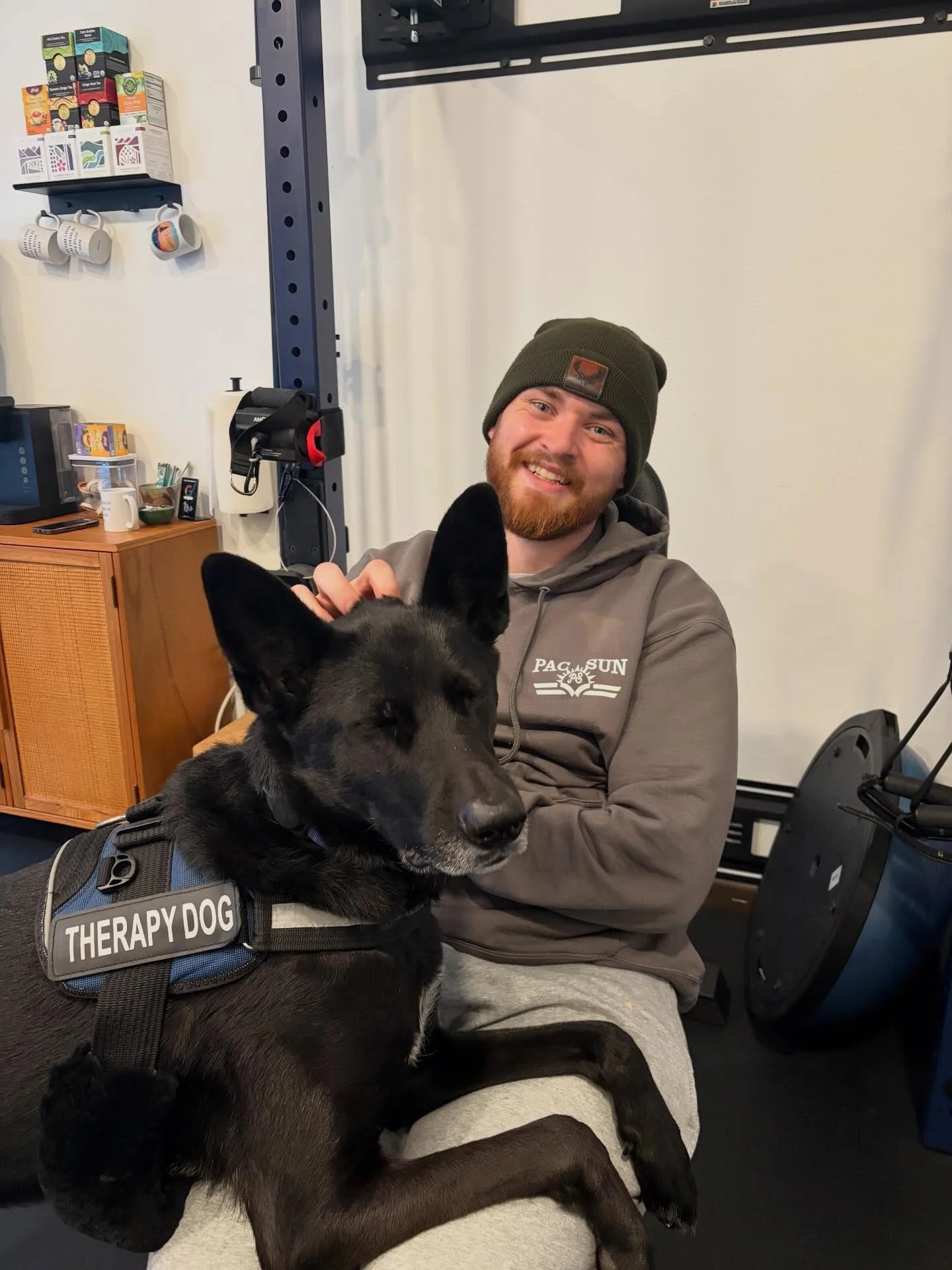 &ldquo;Lap&rdquo; is one of Ali&rsquo;s favorite tricks 😎

Just 👉🏽 to your lap while saying &ldquo;lap&rdquo; next time you&rsquo;re in clinic, if you want to experience some gentle compression therapy from Ali girl 🤗😎🐕🐶💙

#therapydog #physic