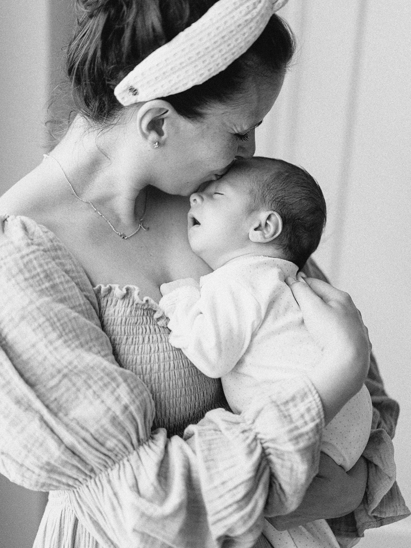 A mother&rsquo;s love is like no other ❤️ welcome to the world Baby Ricardo! 

📷Beautifully captured by Beth