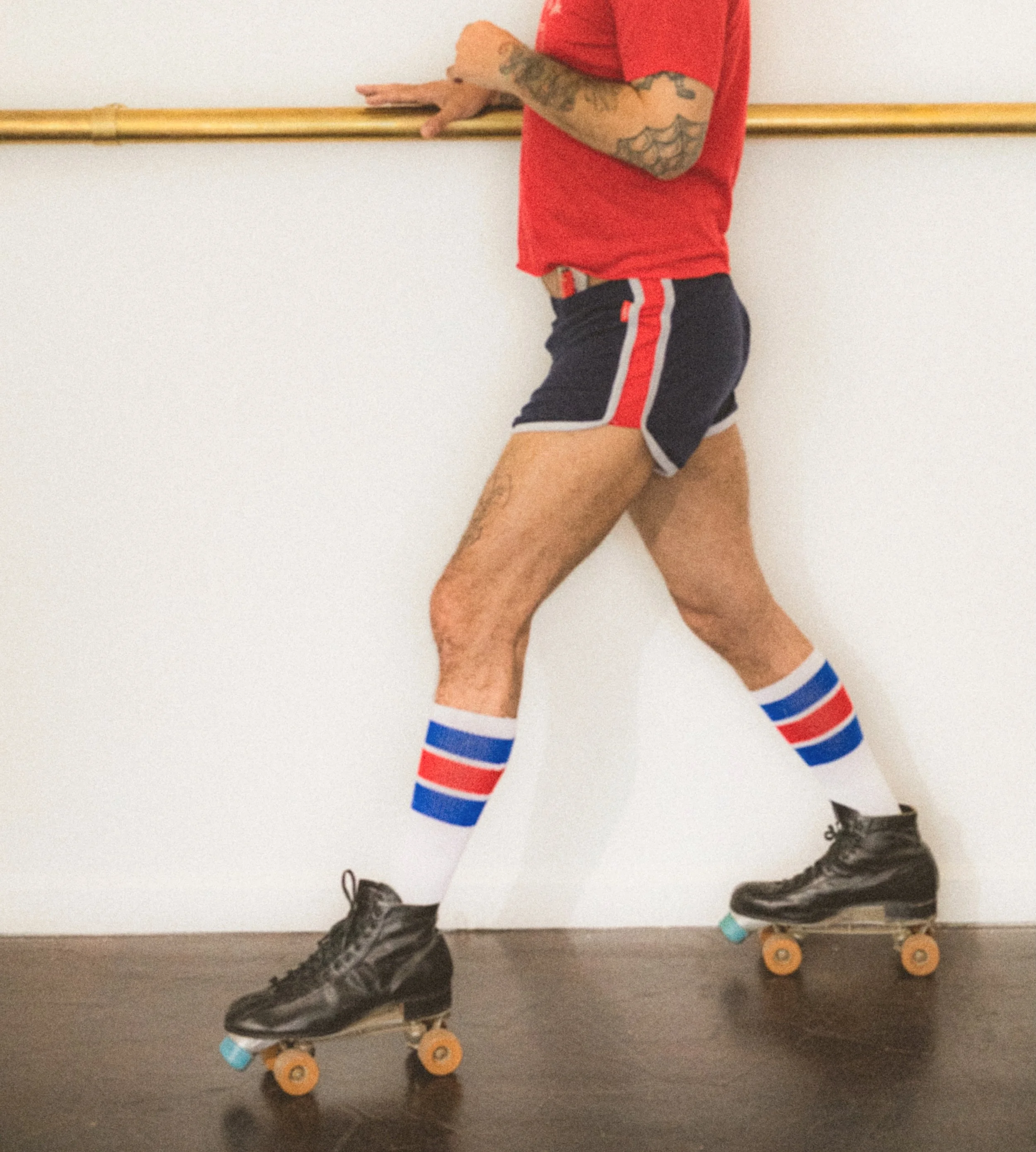 Saturdays are for 4 wheels&hellip;or is it 8? 
Show of hands if you spent a few Saturday nights hoping and praying your crush would ask you to slow skate 🙋🏻&zwj;♀️ I can smell the Lip Smackers from here. 💋

On the Bear Skin session with @hiighclas