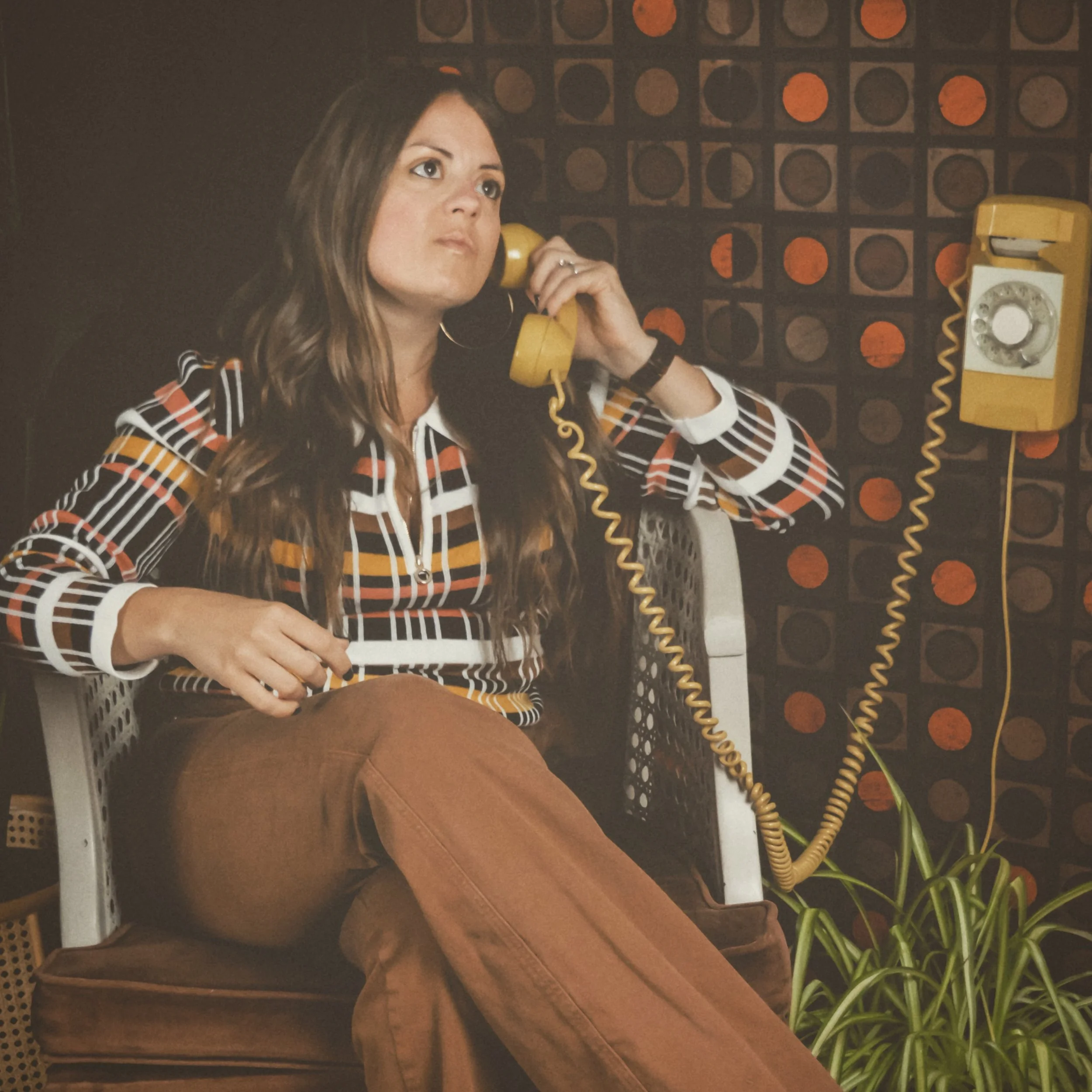 Marcia Brady called, she wants her sweater back 😏

Love Street portrait session with Courtney @welcomehomeslo &hellip;branding photos that hit a vibe. 

#lovestreetpictures #brandingphotos #lososos #sanluisobispoportraitphotographer #analogroots