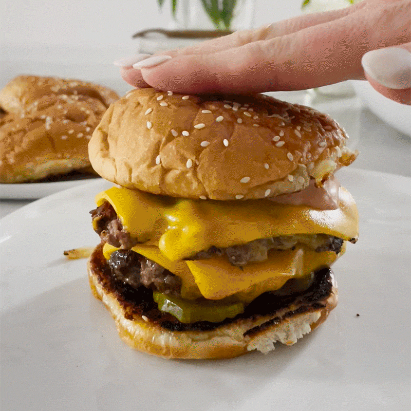 the-menu-burger-morgan-makes-the-menu