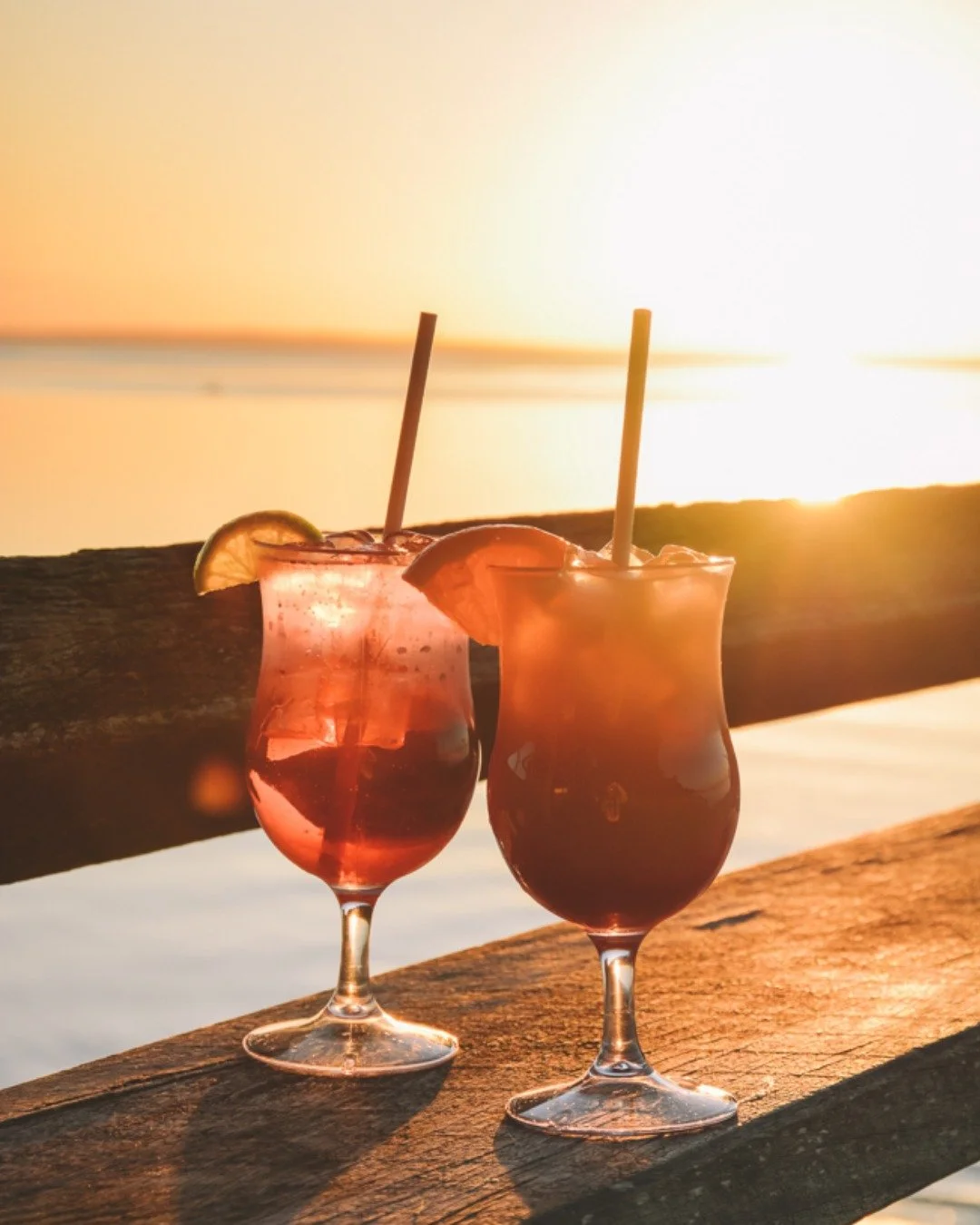 This spring, we’re serving up sunsets and freebies with a side of paradise! 🌴✌
Book 3+ nights at Kingfisher Bay Resort and score a free ferry ride, sunset cocktail, AND a cheese platter to share 🍹🧀 
Let's go! https://bit.ly/433pnXZ