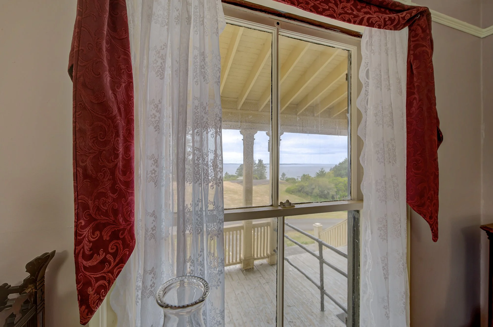 Commander's Quarters_11.jpg