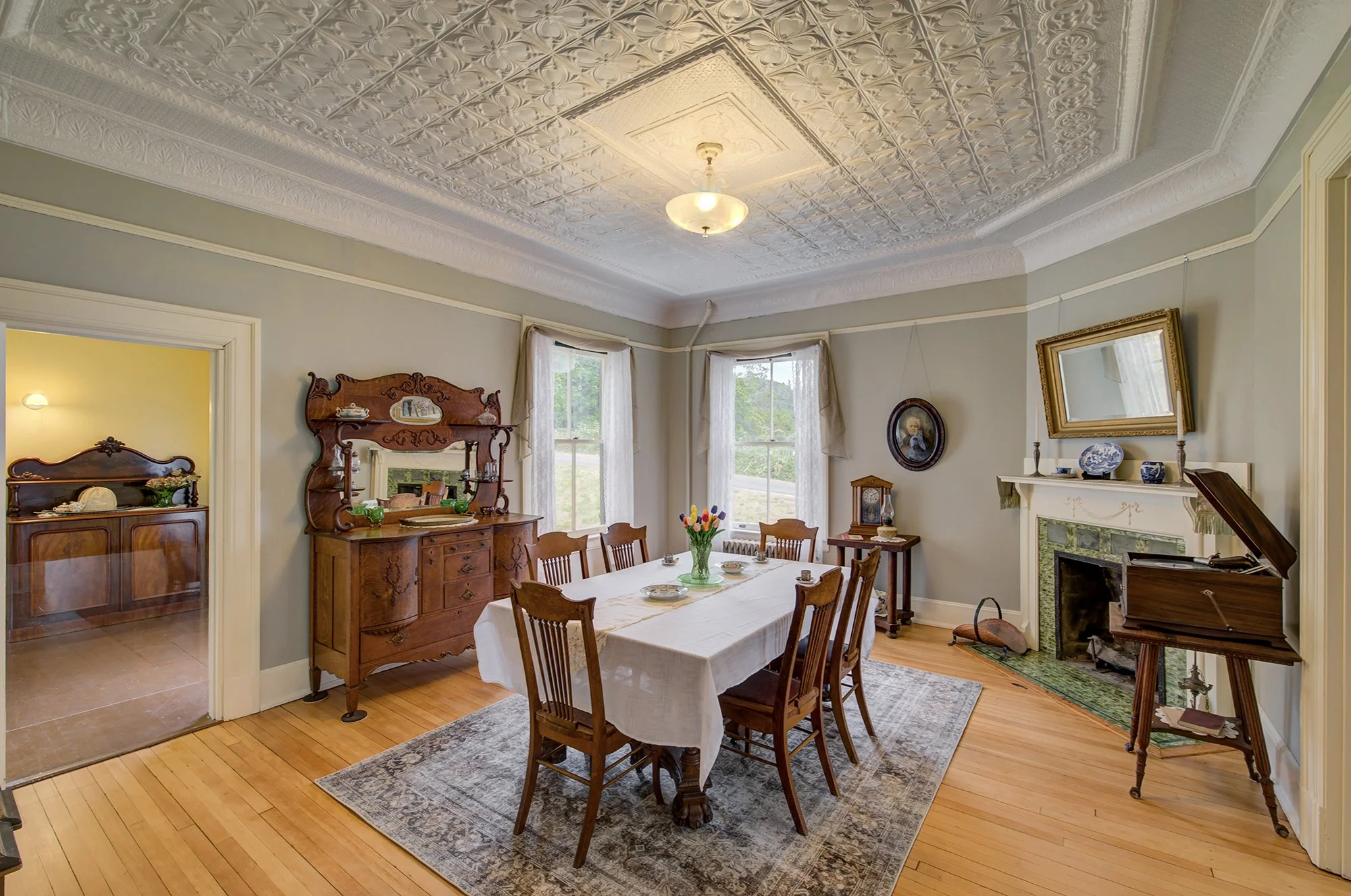 Commander's Quarters_1.jpg