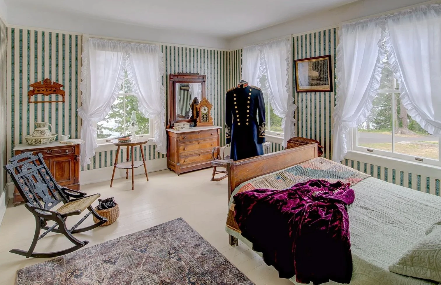 Commander's Quarters_21.jpg