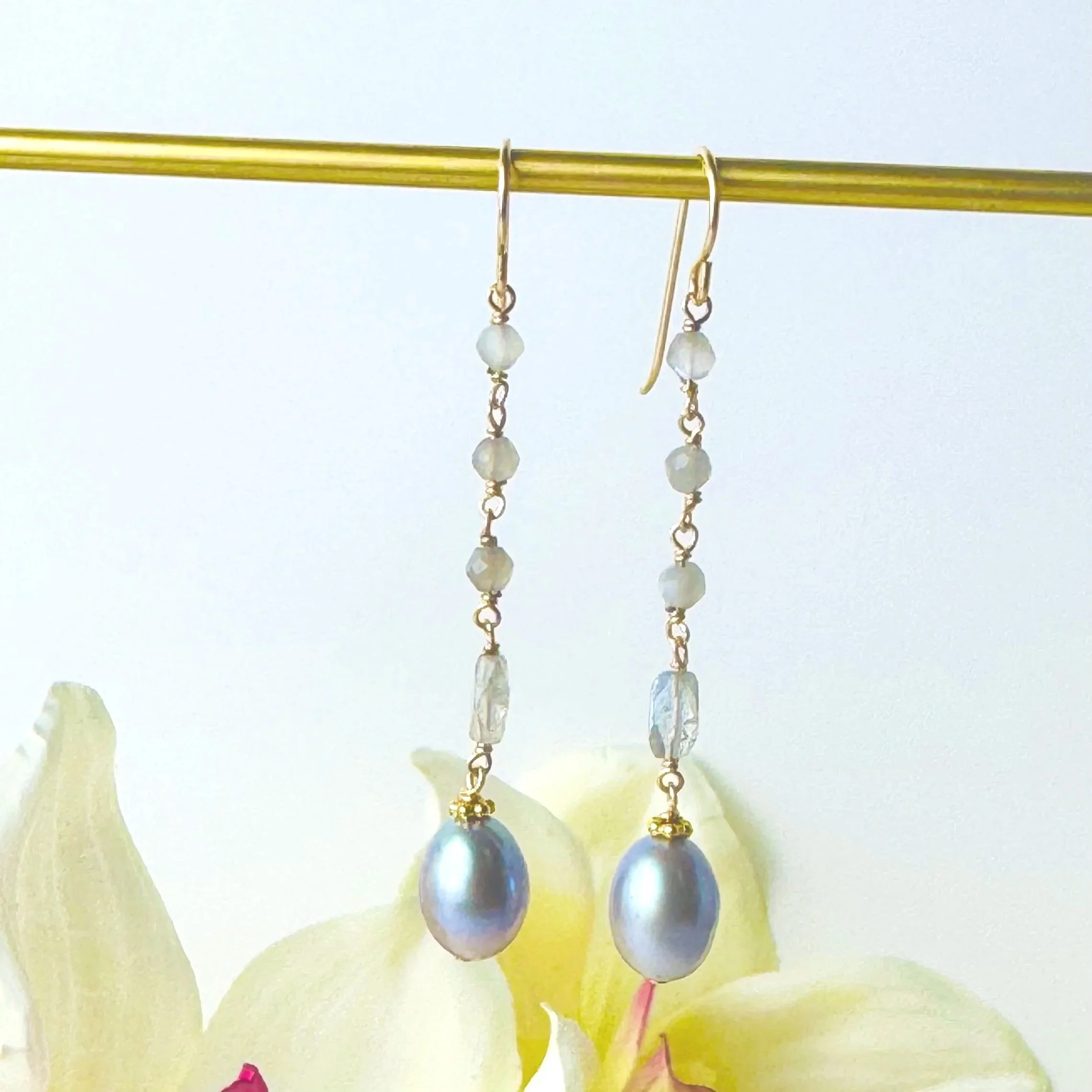 gray pearls and labradorite earrings2