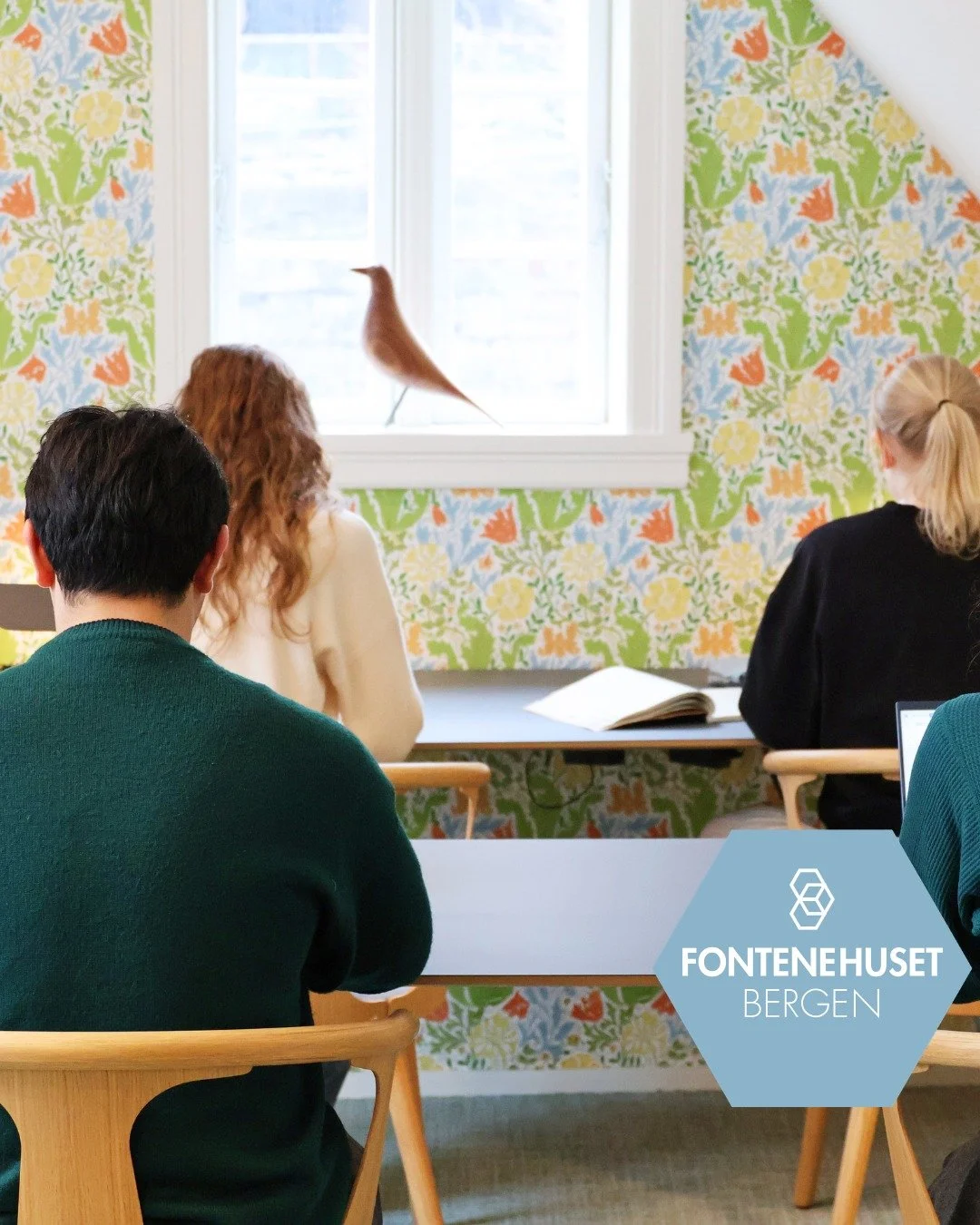 Ett har g&aring;tt siden vi etablerte studieenhet p&aring; Fontenehuset Bergen. Vi har brukt tiden p&aring; &aring; bygge opp tilbudet, og i l&oslash;pet av det f&oslash;rste &aring;ret har rundt 40 studenter benyttet seg av enheten.

Vi har blant an