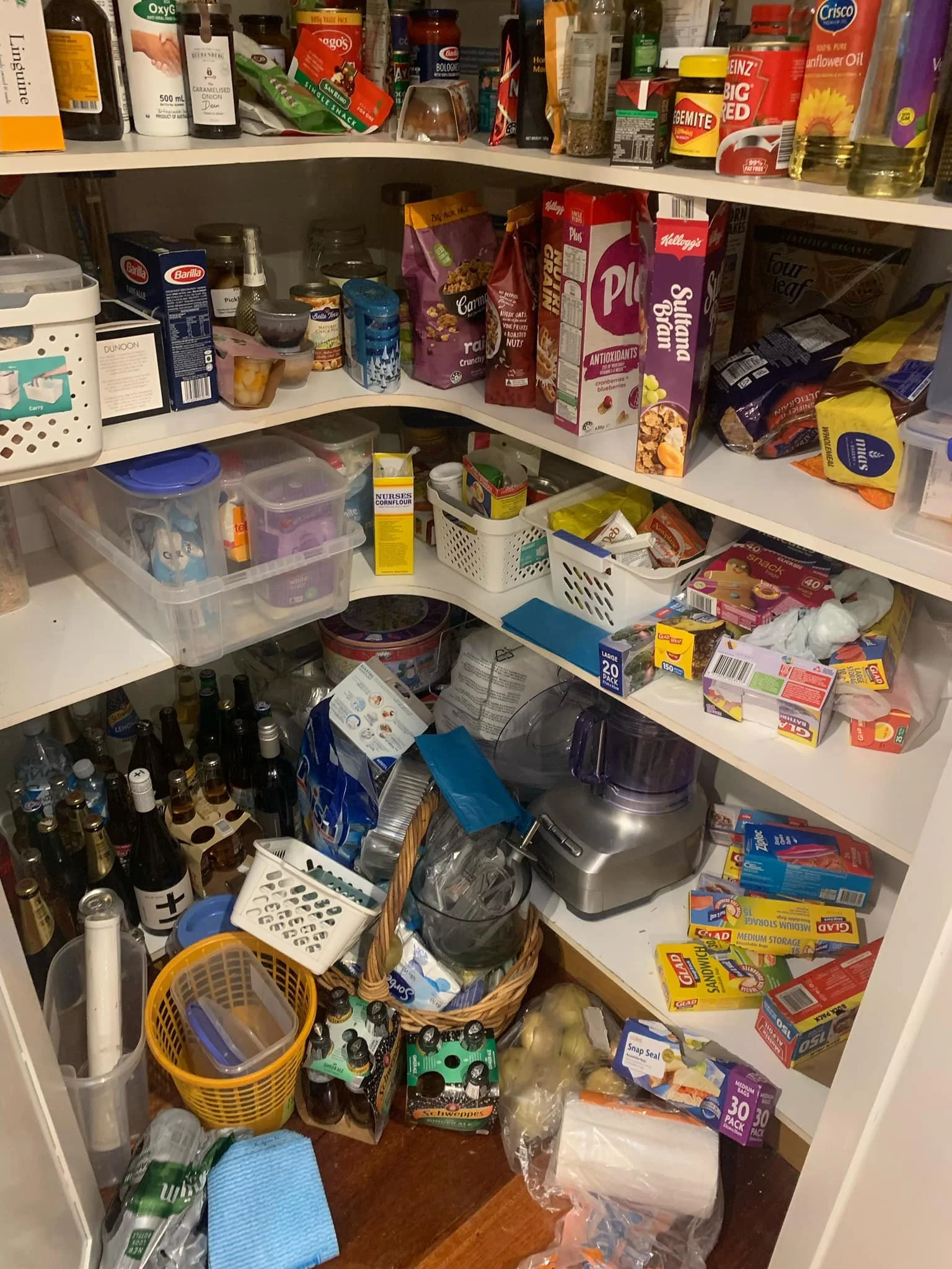 SortmyHome_Before_Pantry
