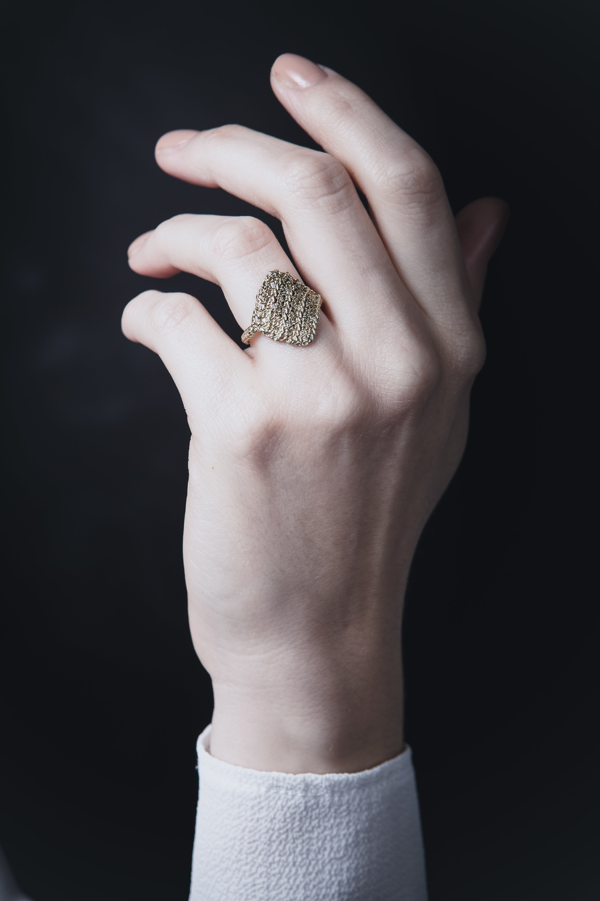 14k Gold Knit Ring on Model.jpg