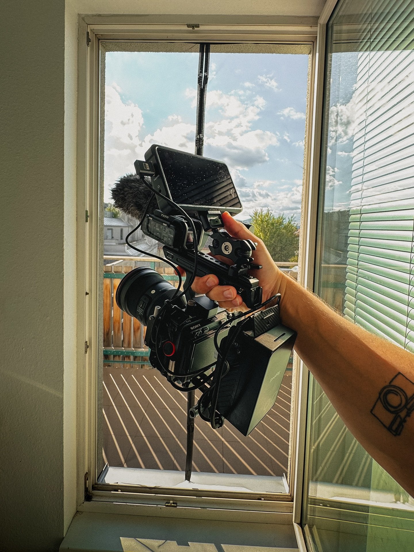 Just picked up the new Sony FX3a 🎥&mdash; it&rsquo;s my first new cam since 2019 that I get to call my own&hellip; well after 24 months I can&hellip; and while I&rsquo;m beyond excited about what this little beast can do and I could more than nerd o