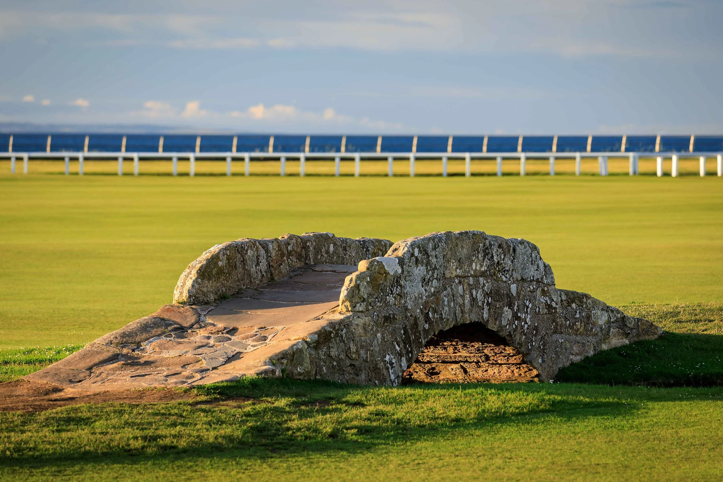 Old course - Swilcan Bridge.jpg