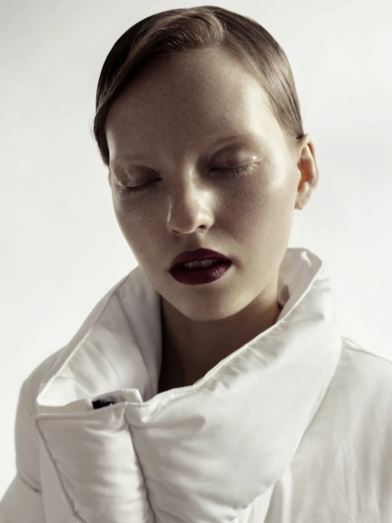 Model: Mariann at Attractive Model Agency
Photo: Zoltan Mihaly
Style: Anita Varga
Hair: Zoltan Toth
Makeup: Viktoria Kovacs