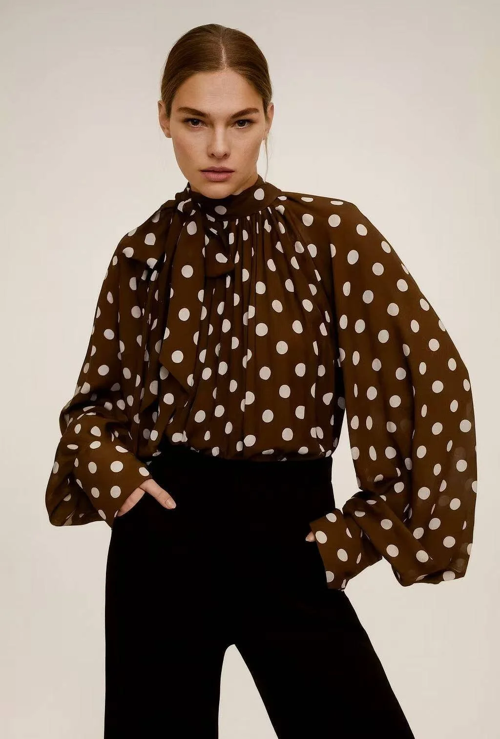 blouse-a-pois_chocolat_68d672cb4bac7.jpg