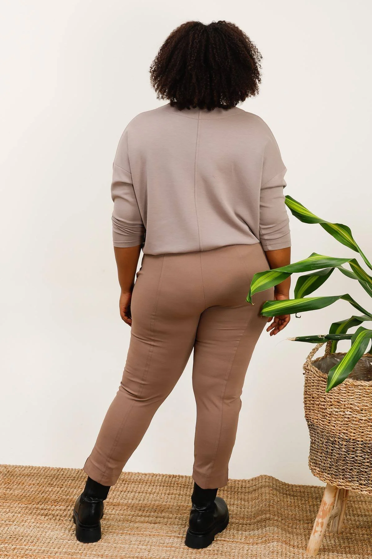 pantalon-grande-taille_taupe_68cebda3bc68b.jpg