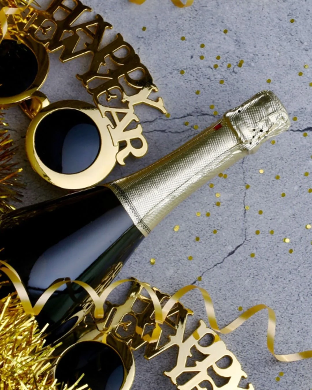 Happy New Year to all our supporters, volunteers and audiences. We look forward to welcoming you to our screenings in 2026. 

#FilmFestival
#Holmfirth
#Huddersfield