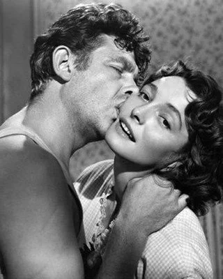 Our next films at Nowhere are Dragonfly and the classic satire, A Face in the Crowd. 
Tickets available, note booking fees may be applied. 

#Holmfirth
#Huddersfield
#FilmFestival 

Visit for information https://buff.ly/5sCMRVD 
Visit for tickets htt