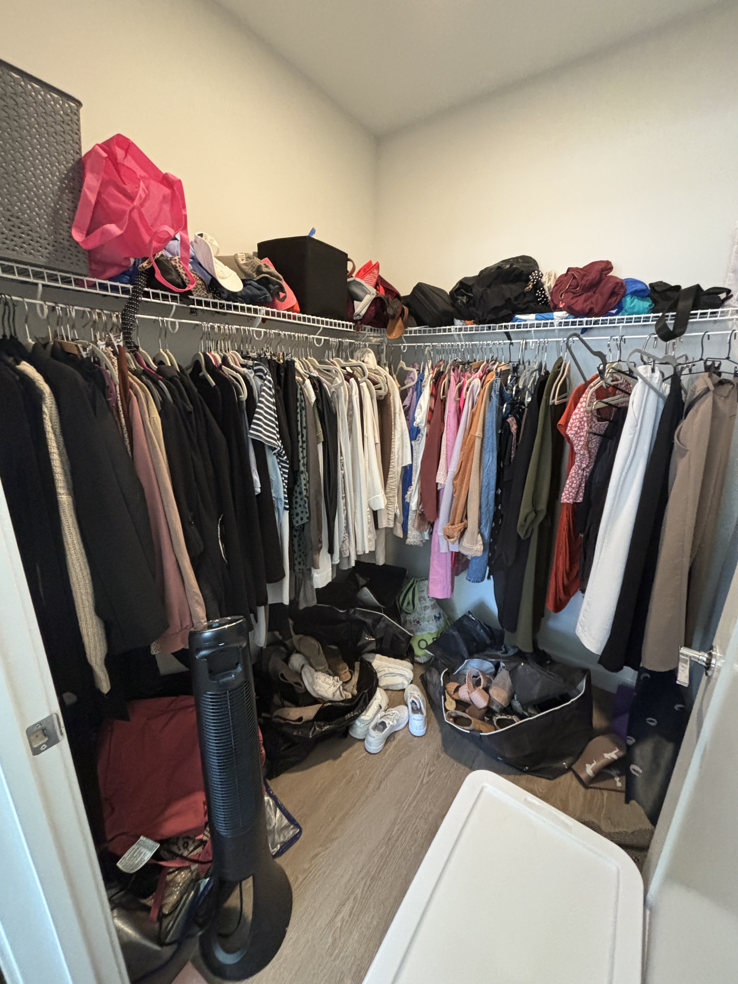 Closet_Before.JPG