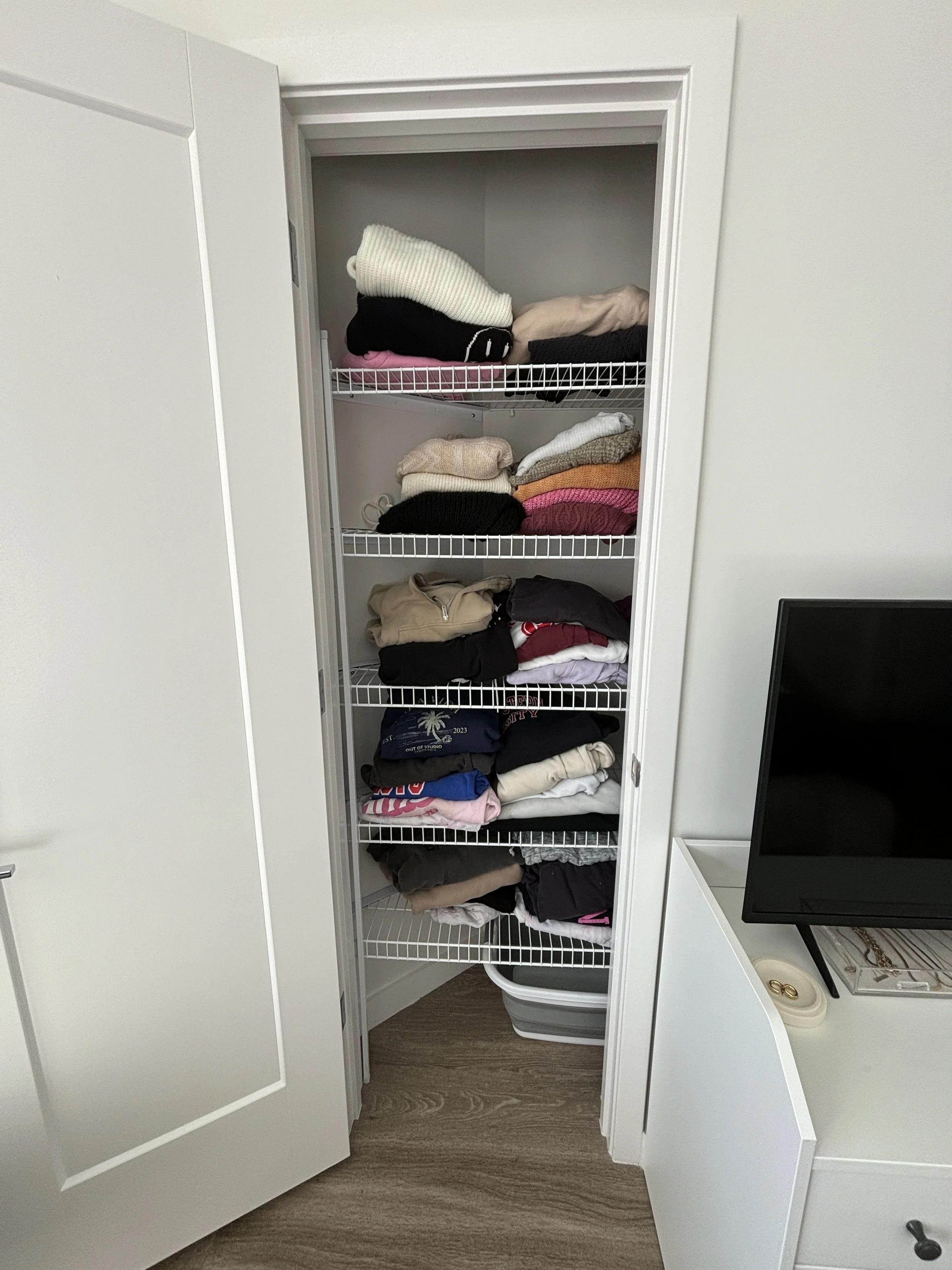 Closet2_After.JPG