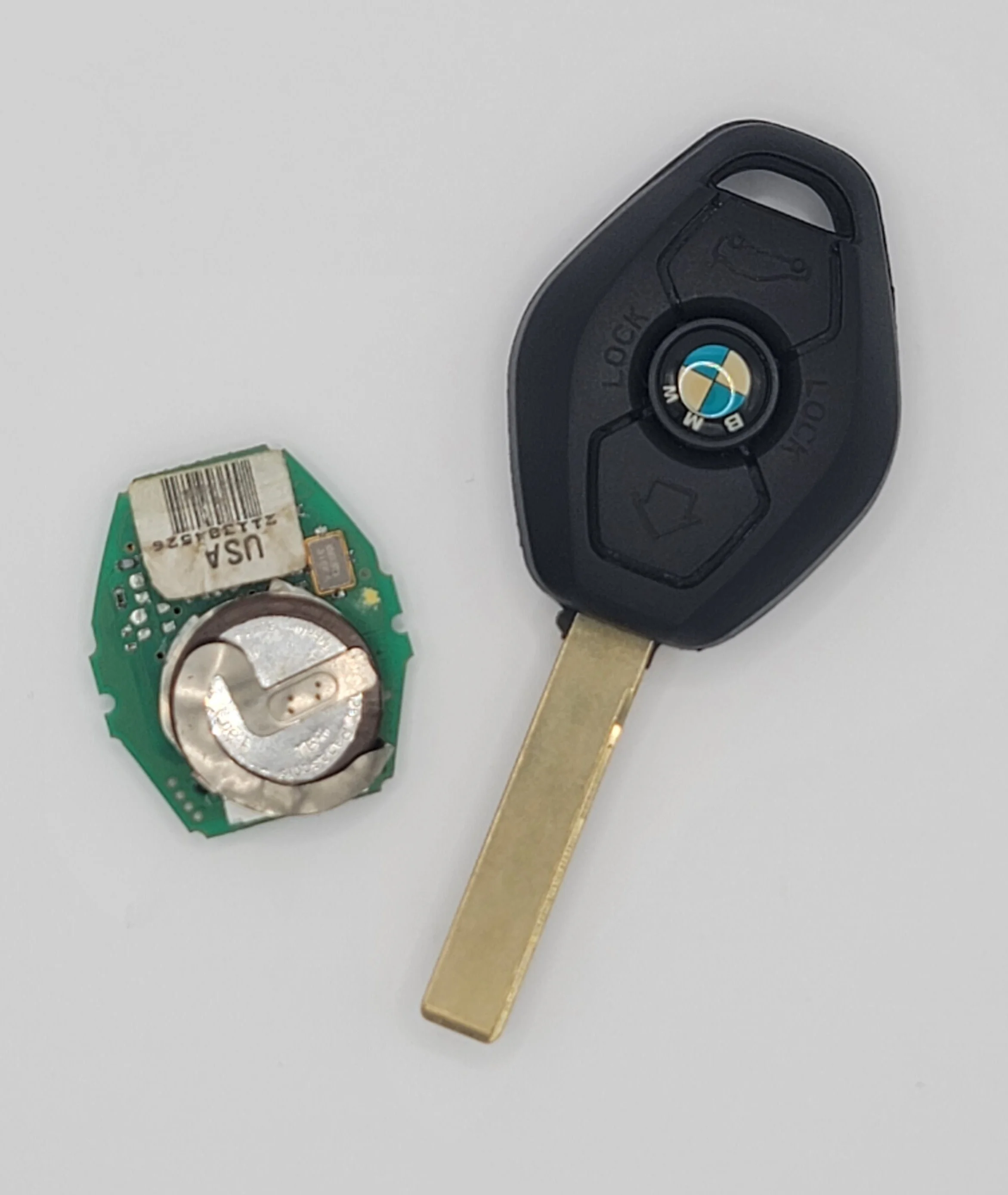 BMW diamond shaped remote head key Original back side