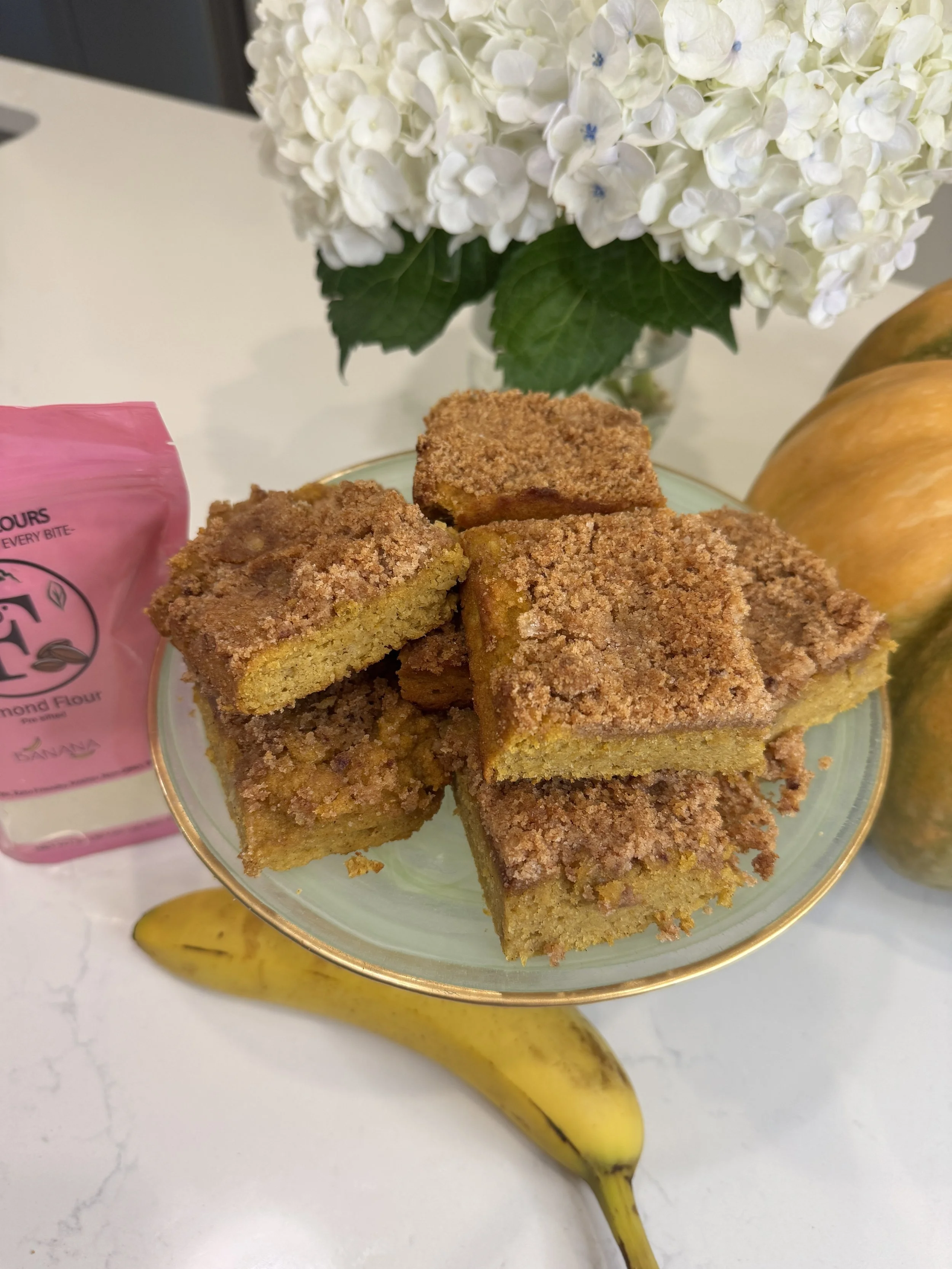 Banana Pumpkin Spice Crumble Cake