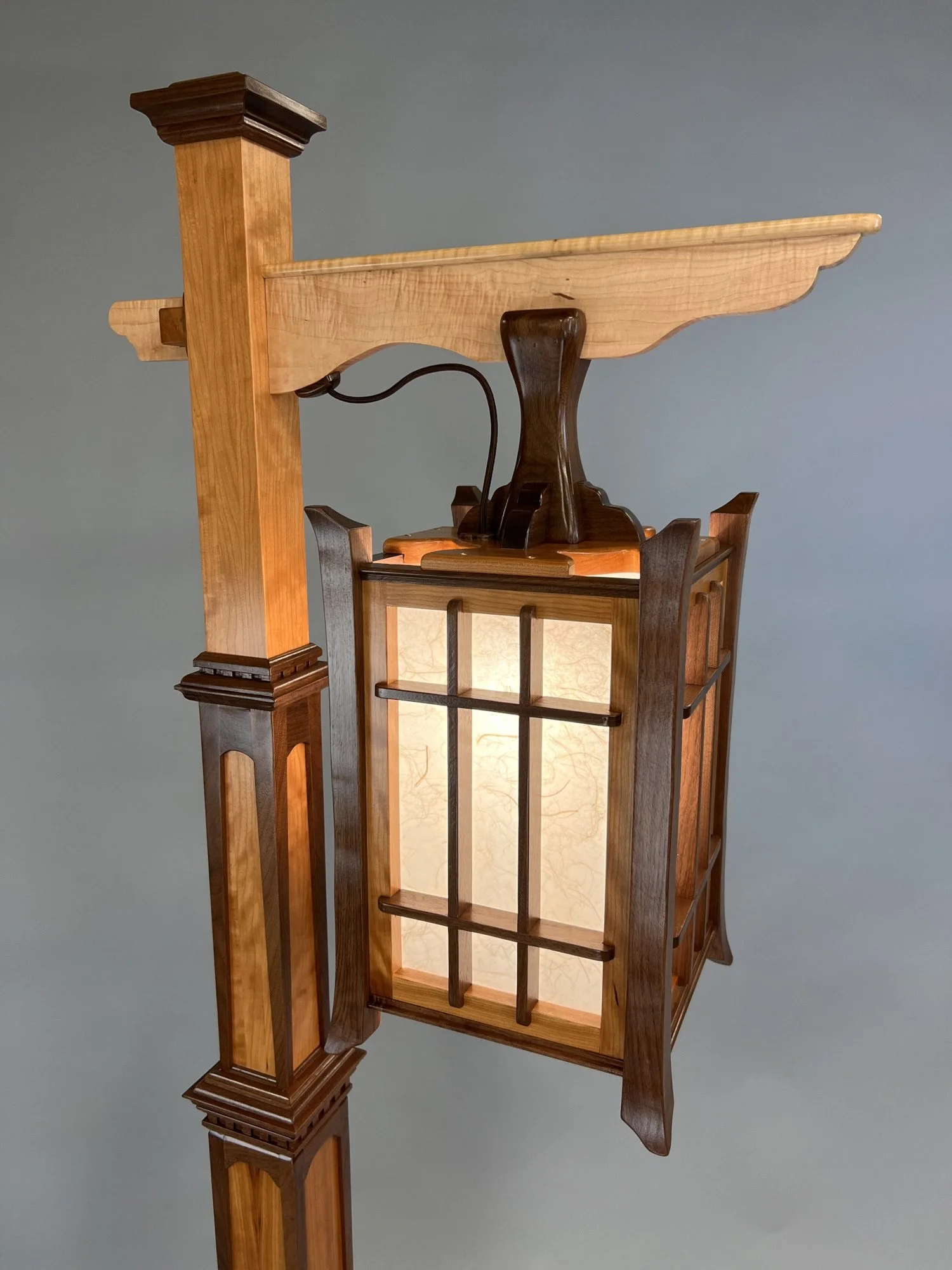 Japanese latern - floor lamp - shoji.jpeg