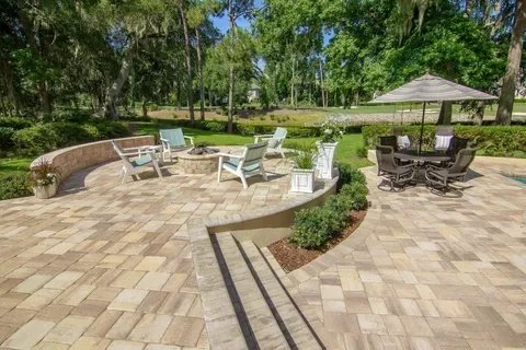 Paver patio contractors