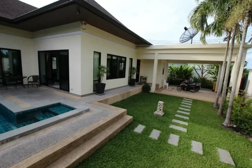 When Is It Time to Replace an Outdated Landscape