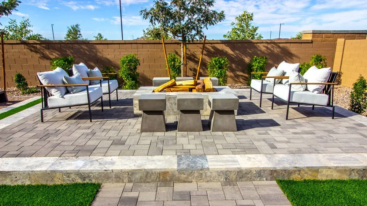 paver patio contractors
