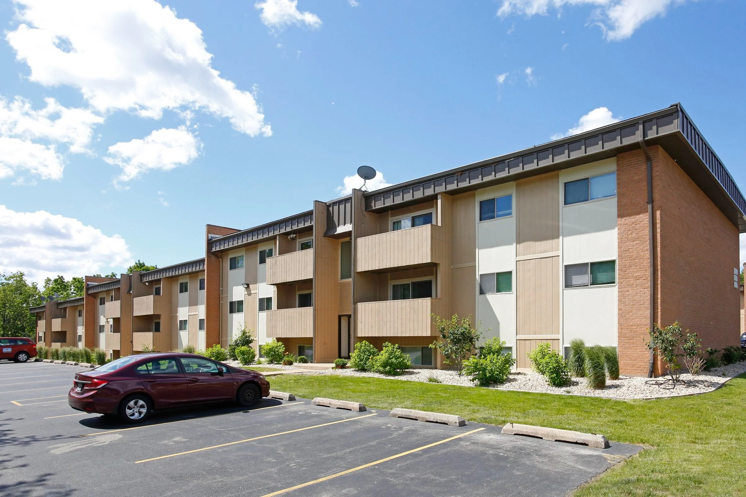 BuildingPhoto (13).jpg