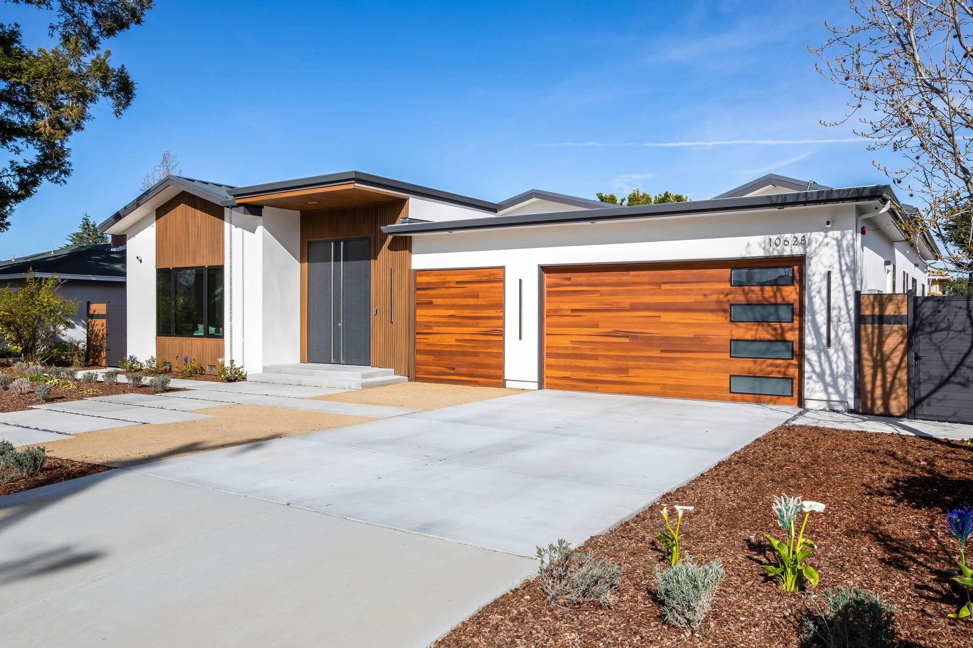 ojanen-chiou-architects-residential-remodel-addition-cupertino-front-1.jpg