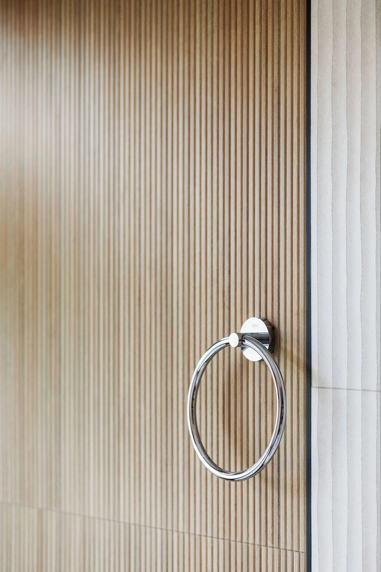 ojanen-chiou-architects-residential-remodel-addition-mountain-view-bathroom-detail-1.jpg