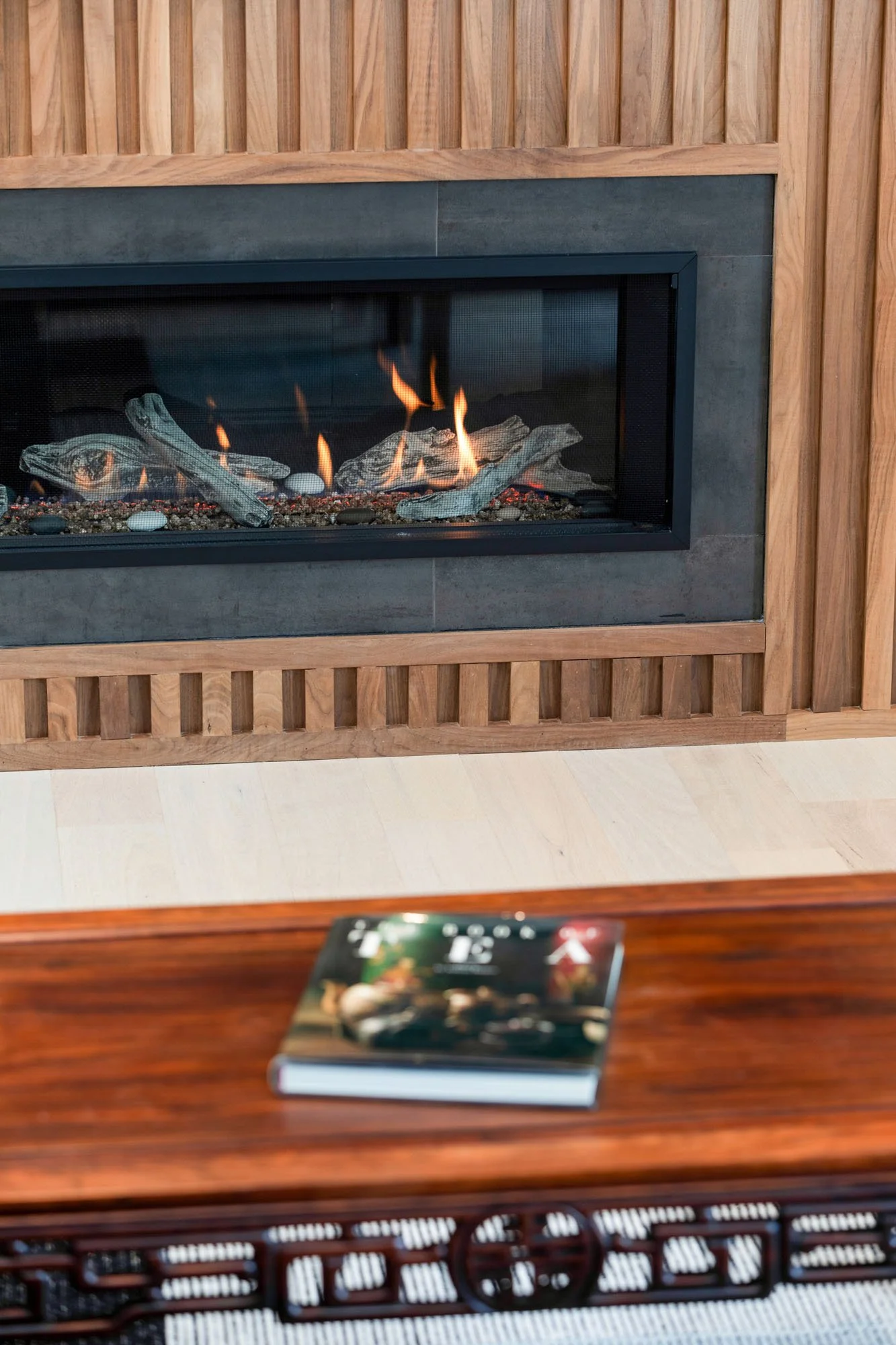 ojanen-chiou-architects-residential-remodel-addition-mountain-view-fireplace-detail-3.jpg