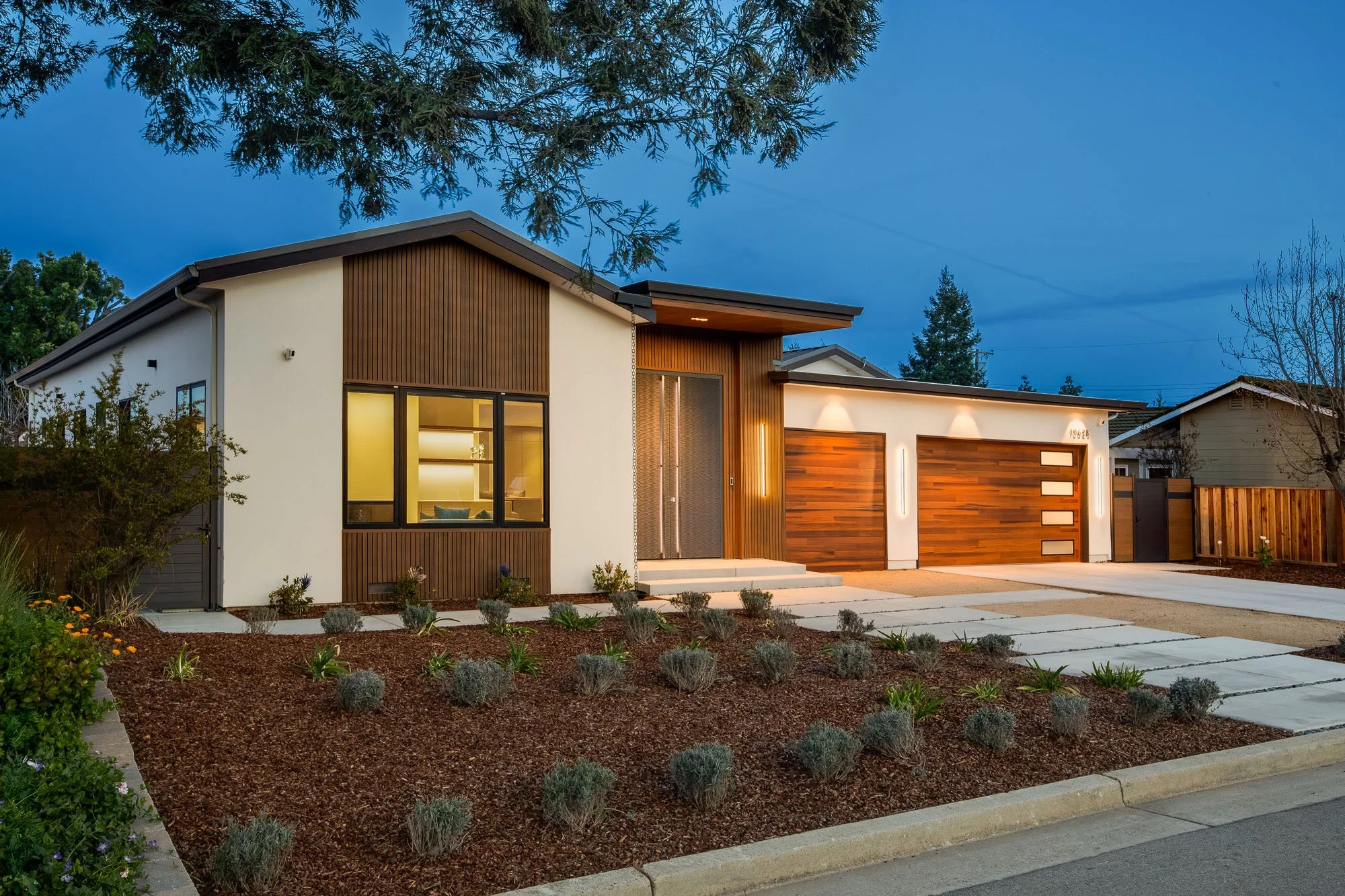 ojanen-chiou-architects-residential-remodel-addition-cupertino-front-twilight.jpg