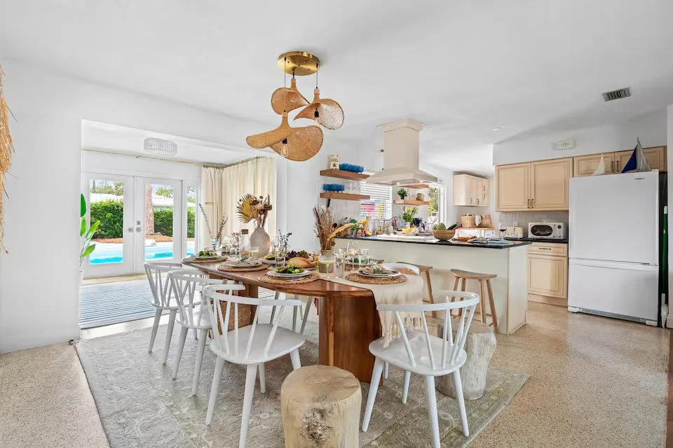 Sassy Seahorse - Bradenton Florida19.jpg