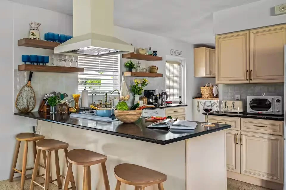 Sassy Seahorse - Bradenton Florida21.jpg