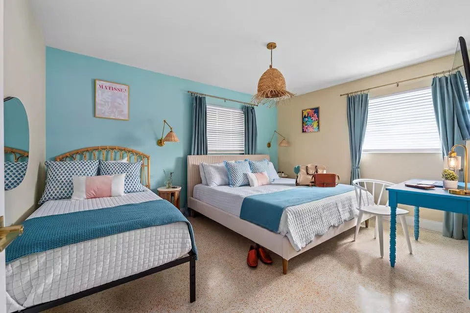 Sassy Seahorse - Bradenton Florida16.jpg