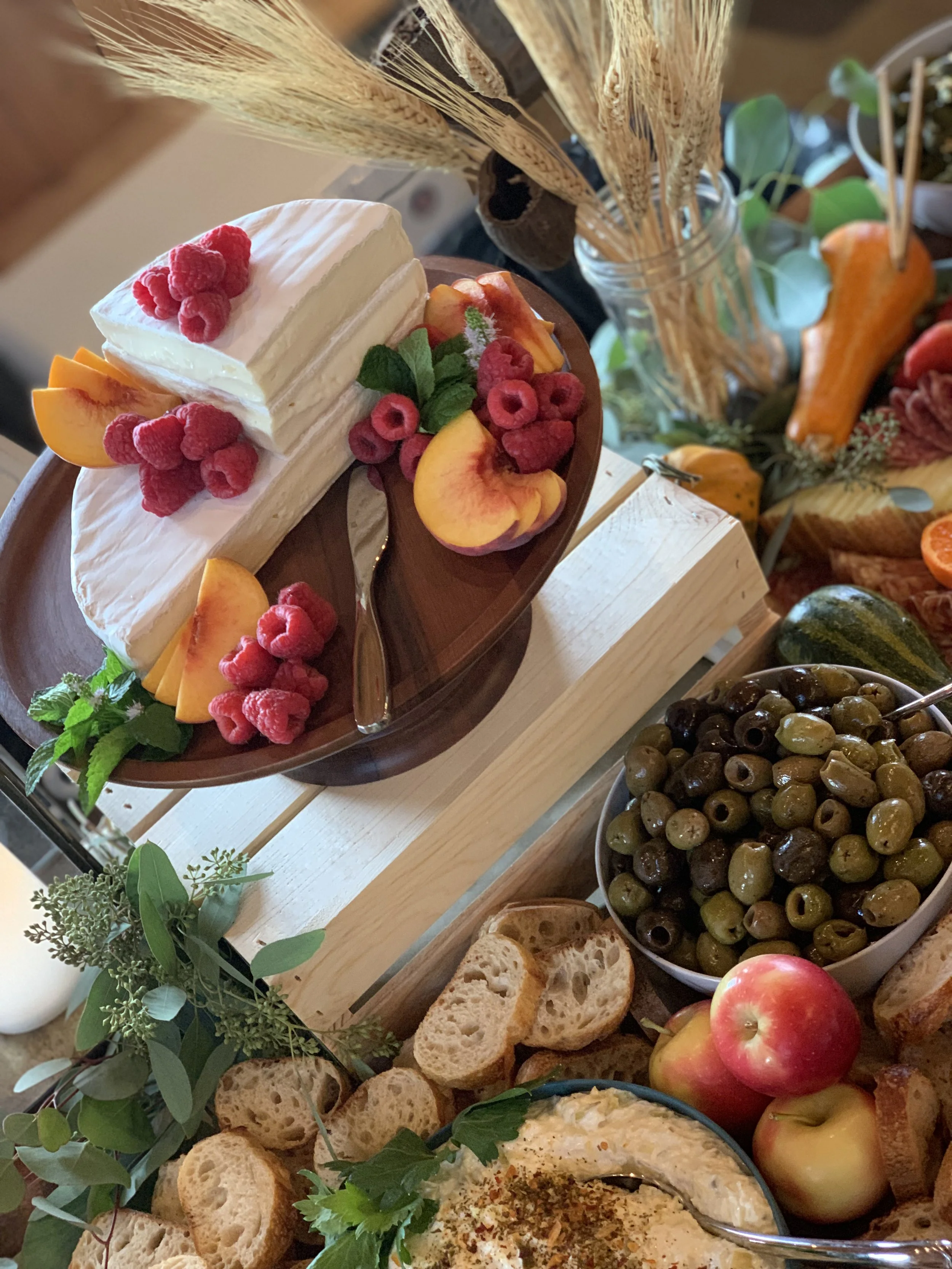 Fickle Friends, French AF, and Fallacies