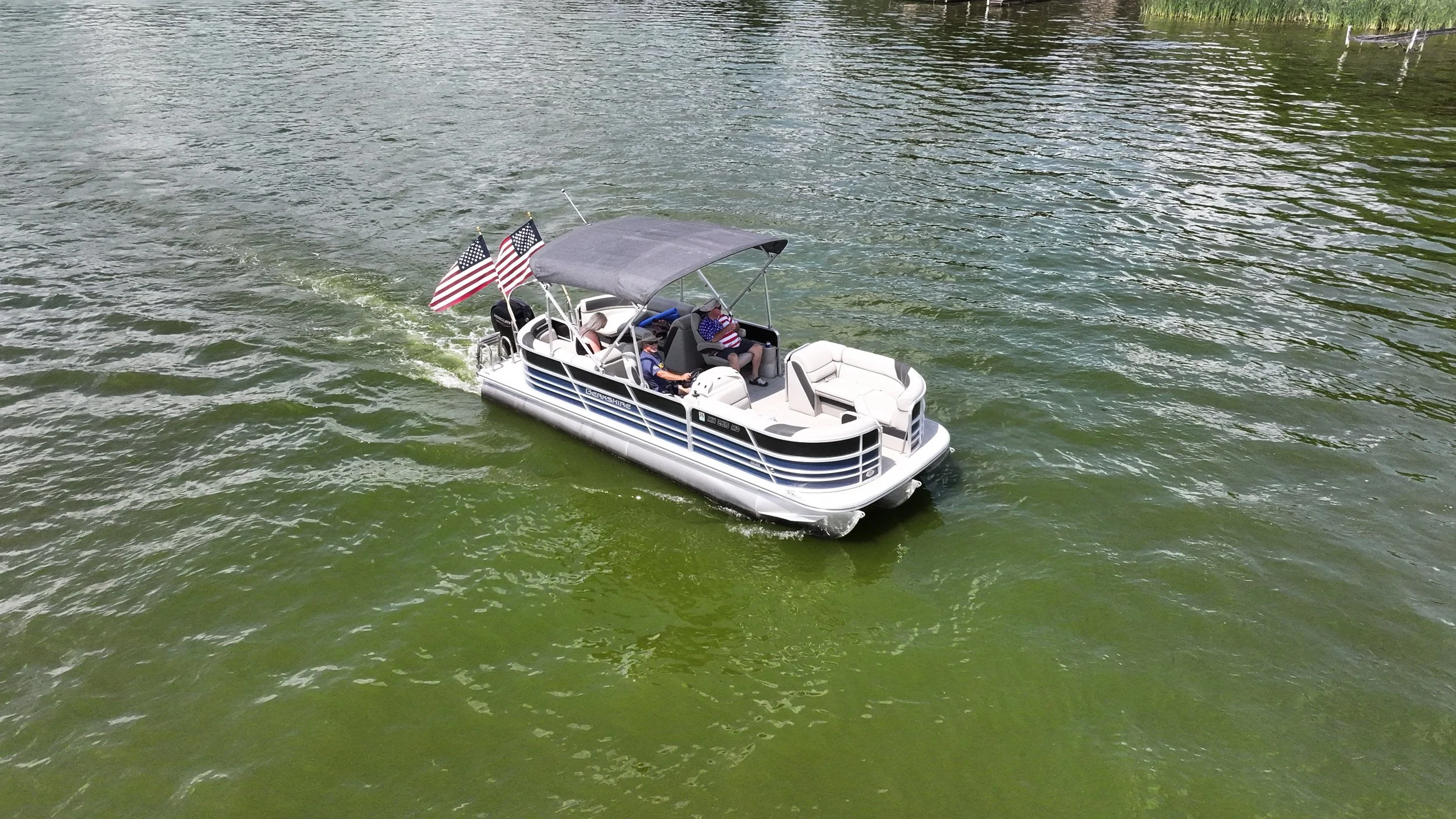 Boat Parade 18    7-04-26.jpg