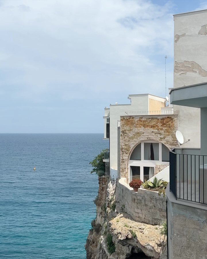 La dolce vita per sempre ✨
#polignano #puglia #italy