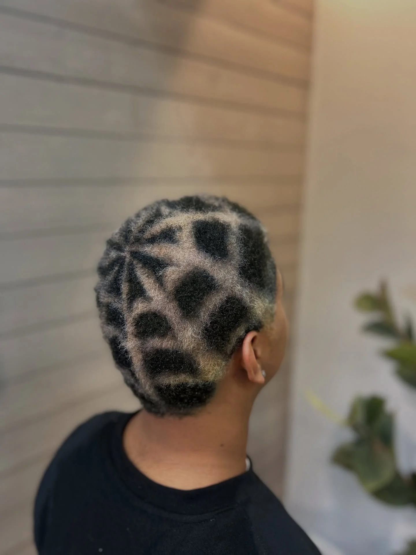 Loving this color technique from our sprout, Summer! Spider man vibes 🕷️