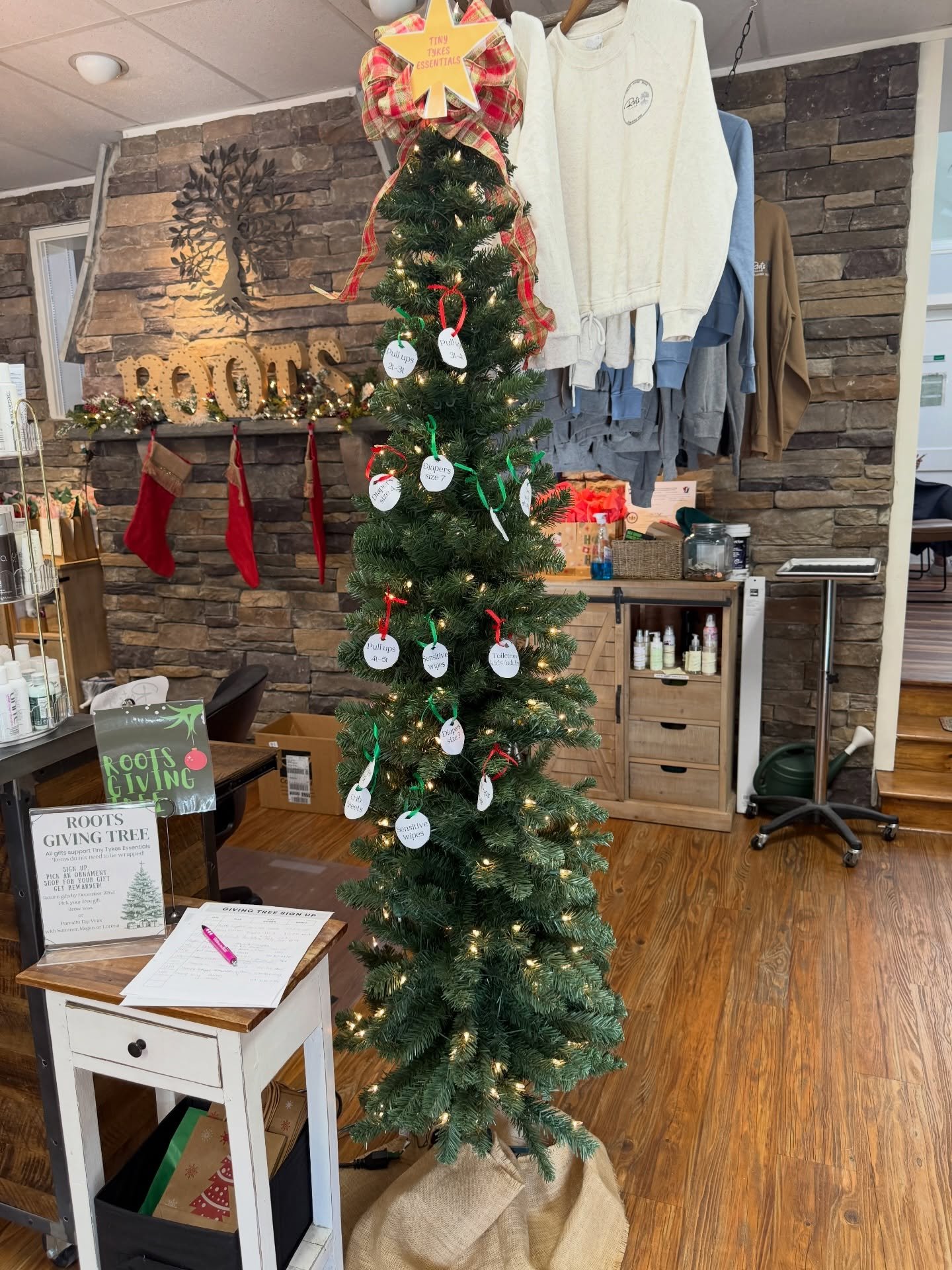 ROOTS GIVING TREE

All gifts support Tiny Tykes Essentials
Items do not need to be wrapped!

How It Works:

&bull; Sign up
&bull; Pick an ornament
&bull; Shop for your gift

GET REWARDED!

Return gifts by December 22nd and choose your free gift:

&bu