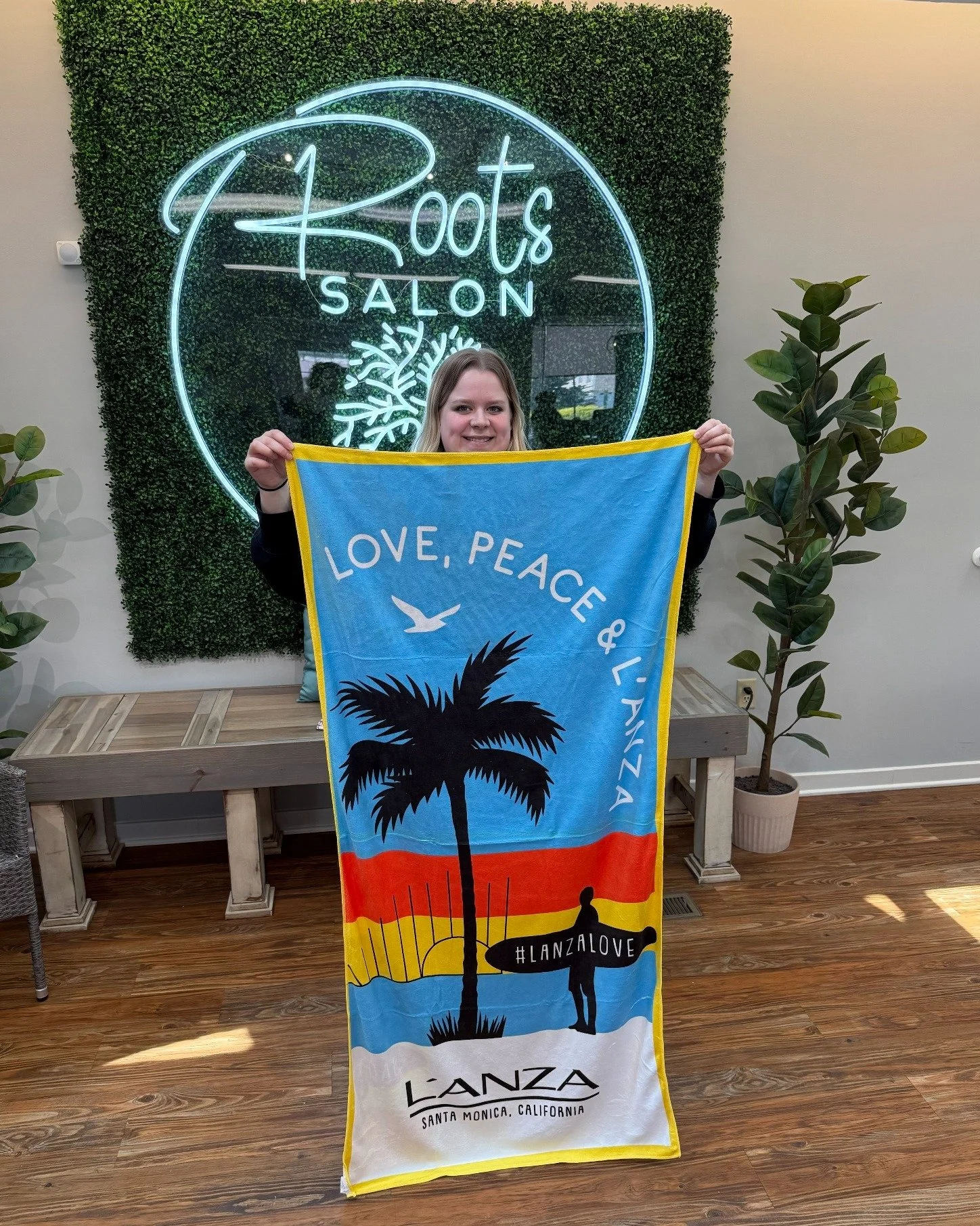 💐✨ Mother&rsquo;s Day Giveaway at Roots ✨💐

Treat yourself (or someone you love) and get rewarded 💛

🛍 Now through May 9:
&bull; All retail is 10% OFF
&bull; Every product purchased = 1 entry into our giveaway

🎁 Grand Prize:
A Paul Mitchell lim