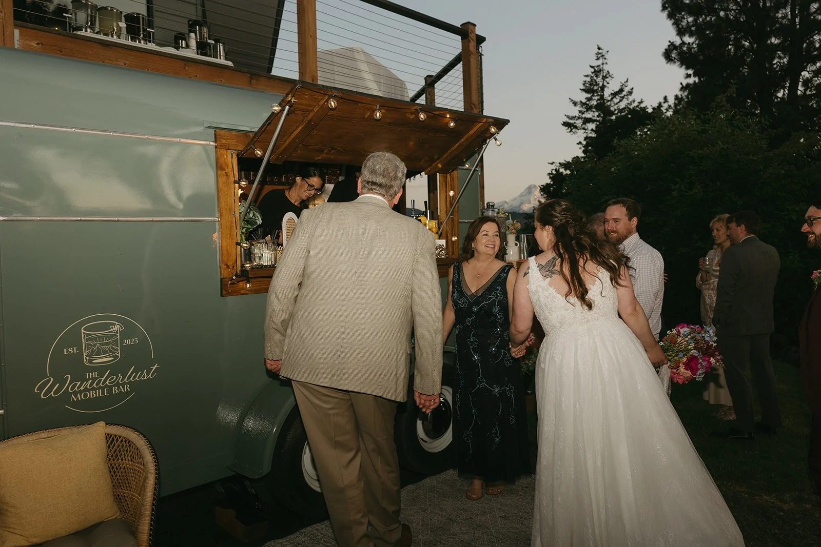 hood river wedding