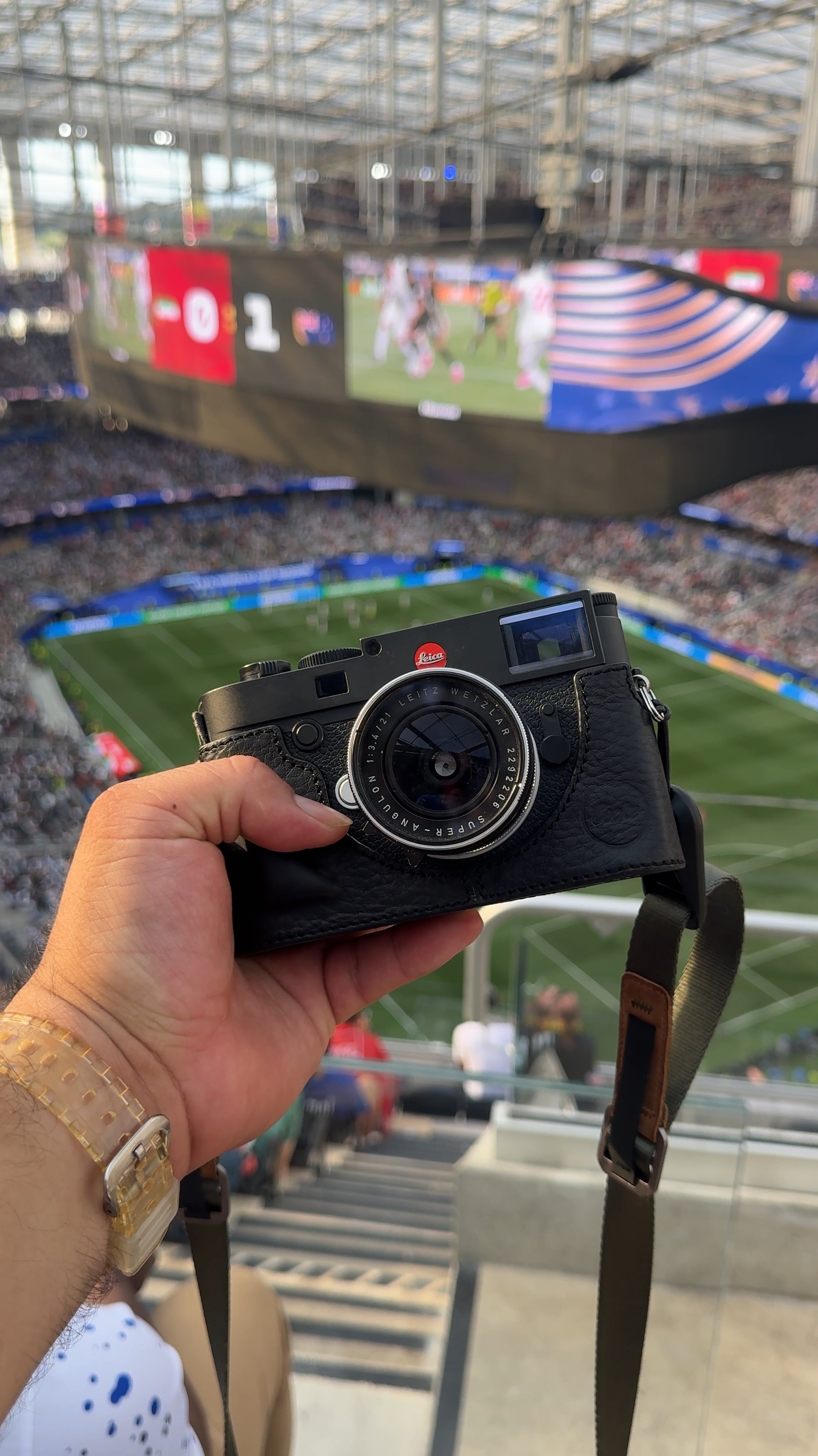 leica wc iran.jpg