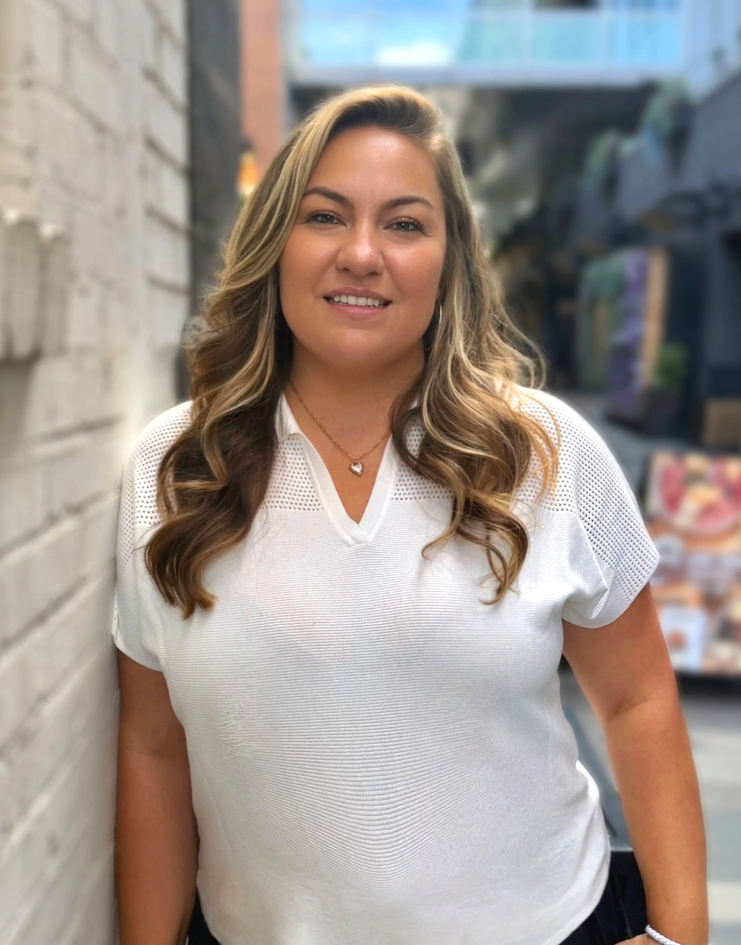  Andrea Klodetsky | MARKETING COORDINATOR