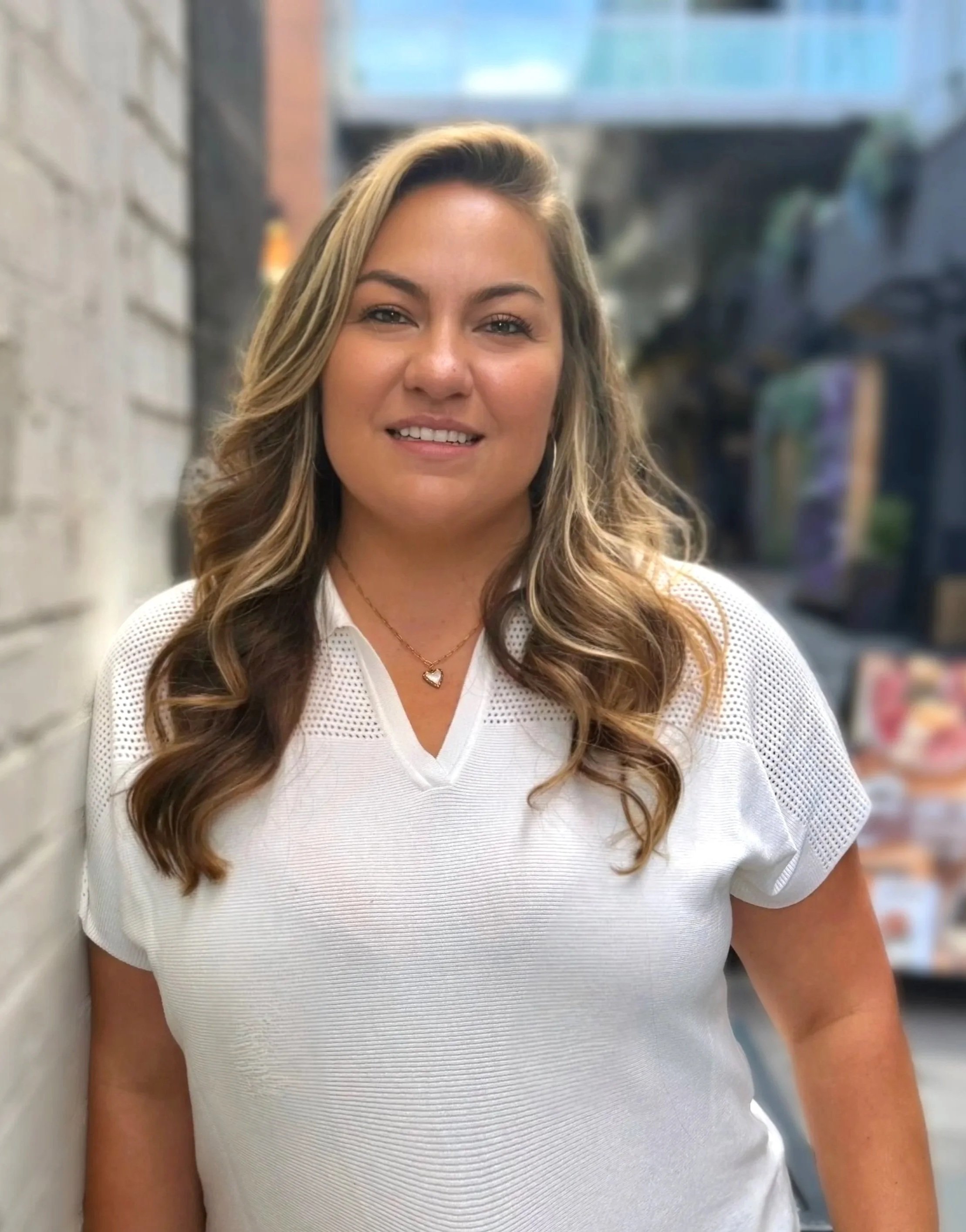  Andrea Klodetsky | MARKETING COORDINATOR
