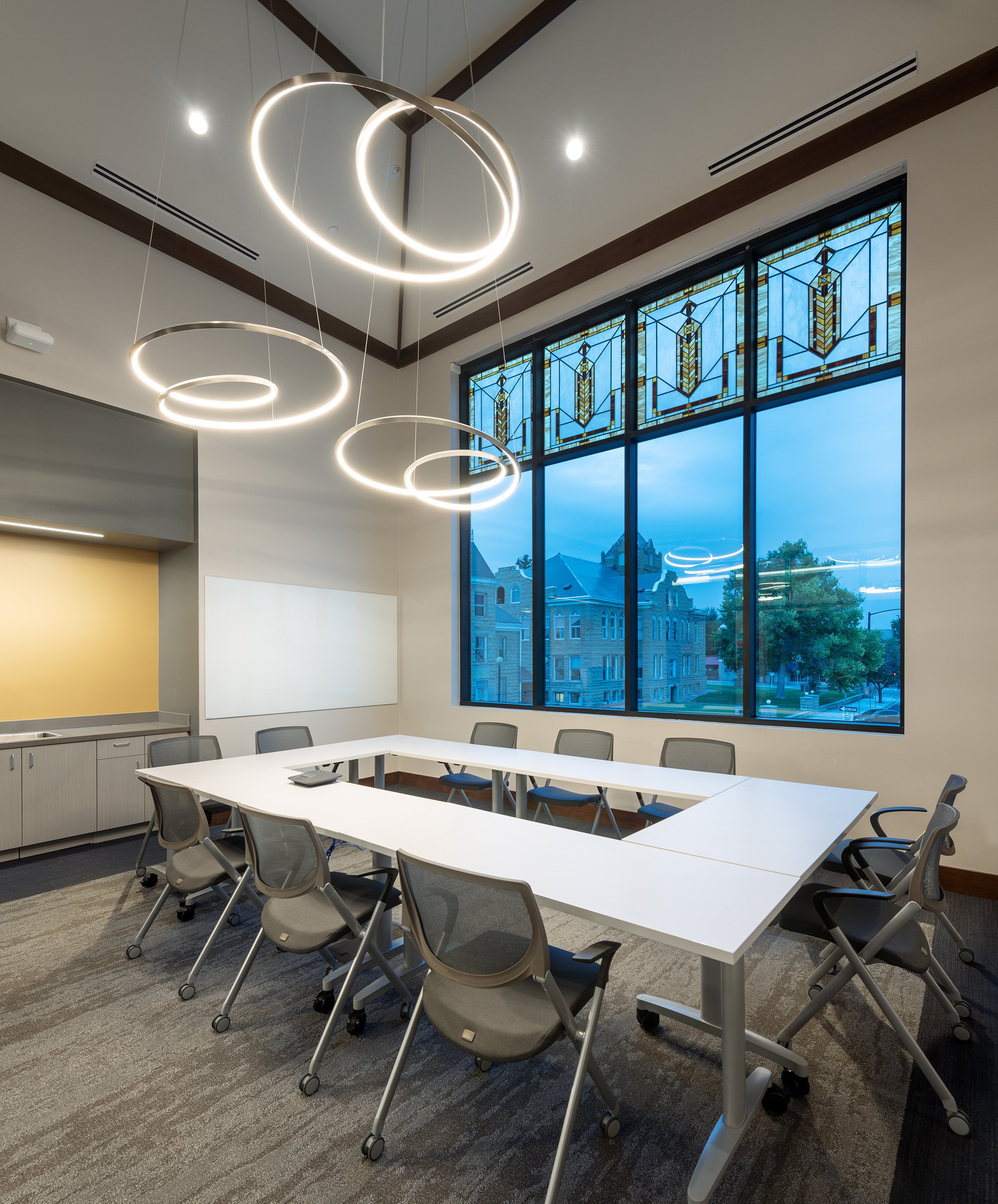 Anderson_Hallas_Architects-Huerfano_Judicial_Center-Conference_Room.jpg