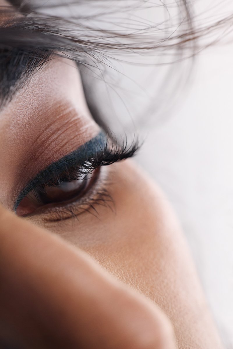 ILIA_2026_THRU-LINE-EYELINER_CAMPAIGN_LINE_DEFINE_ANJALI_0217.JPG