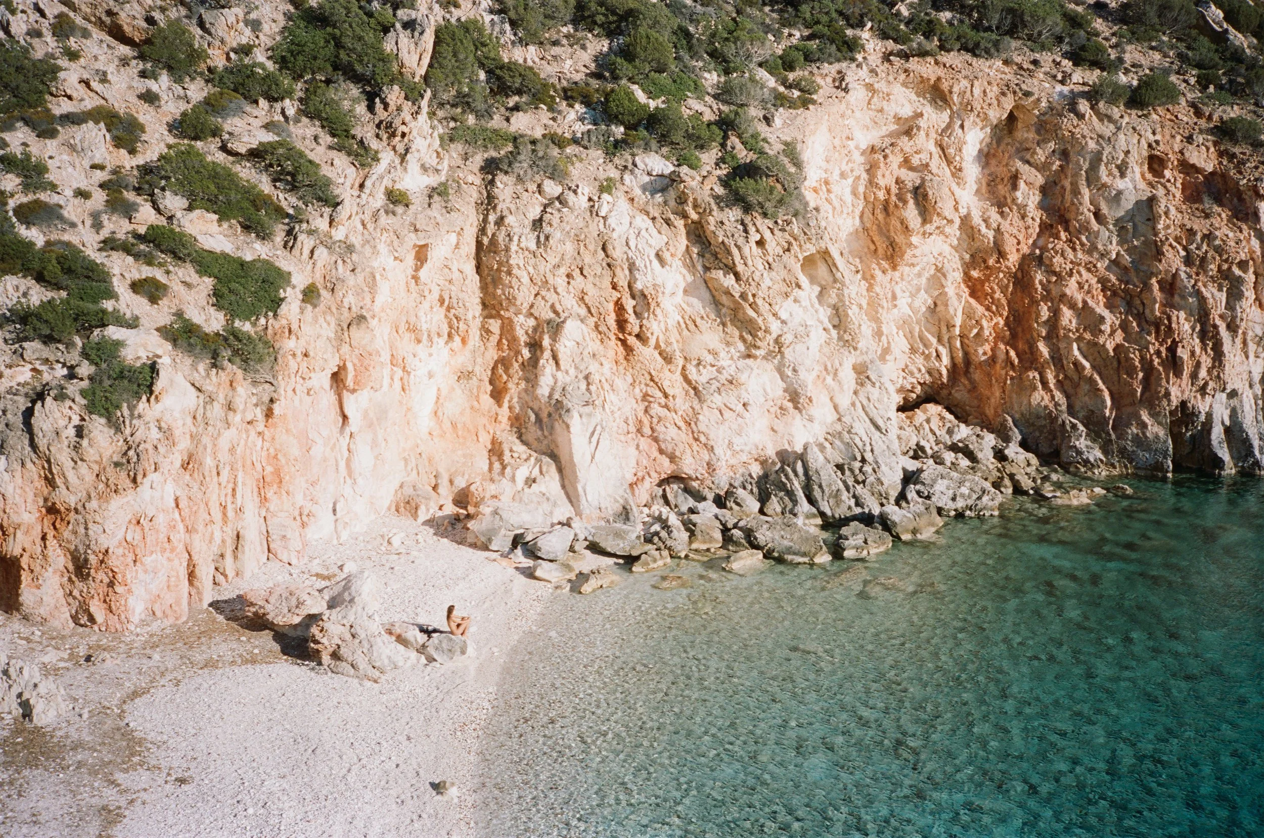 F_1701_000077650019_w1.jpg